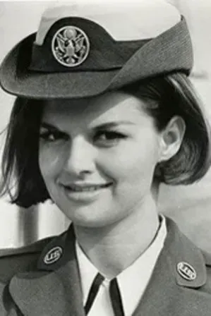 Luree Holmes