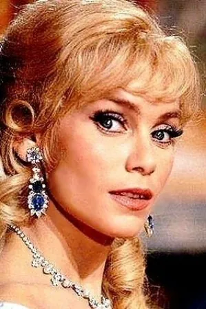 Estella Blain