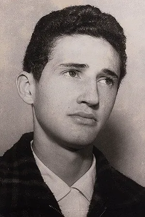 Adriano Stuart