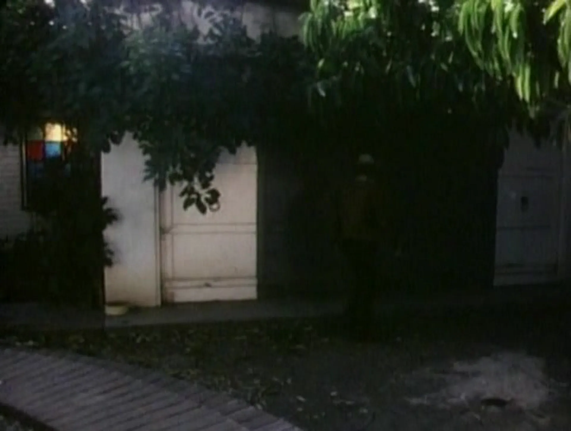 Home Sweet Home scene still 3