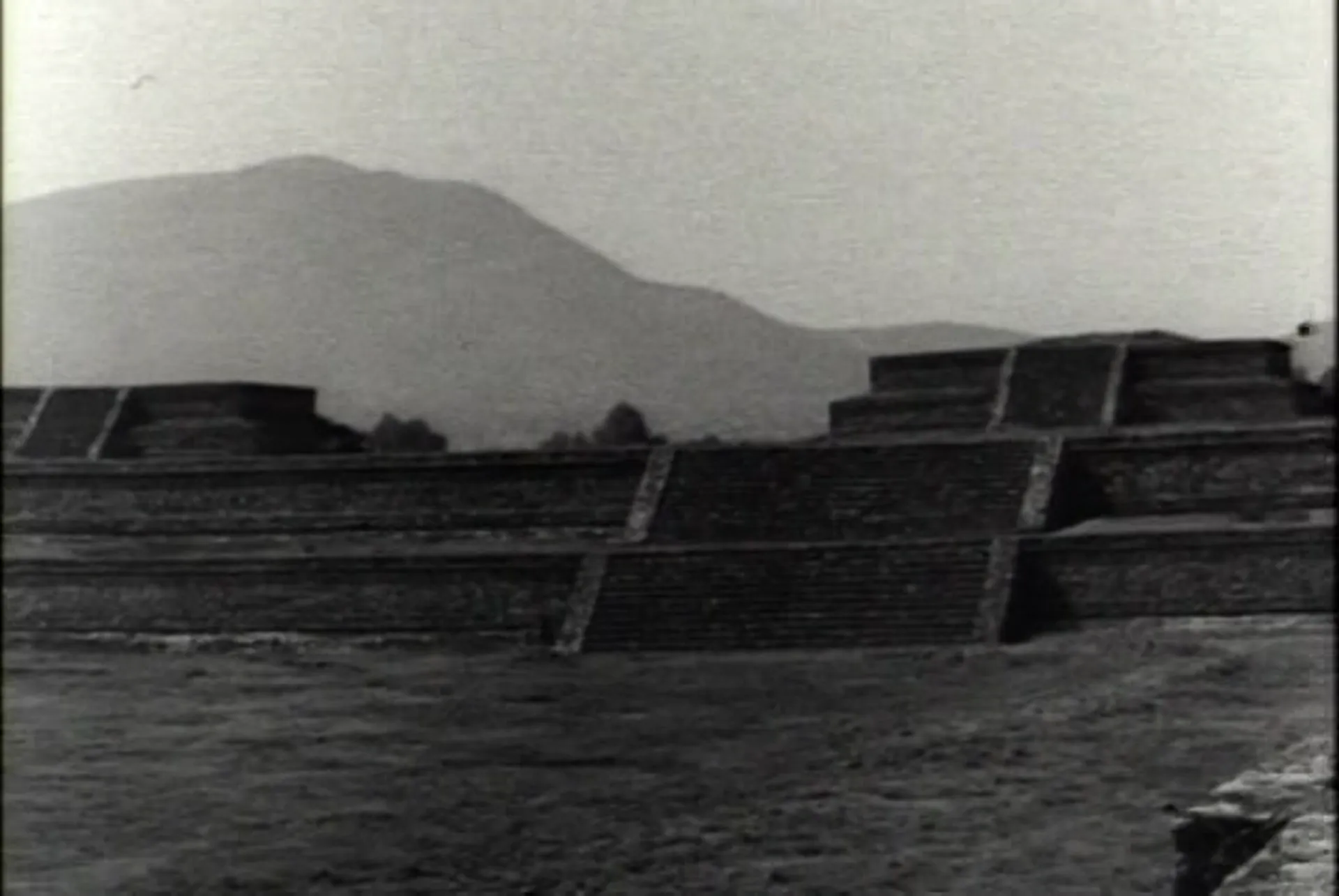 Attack of the Mayan Mummy scene still 5