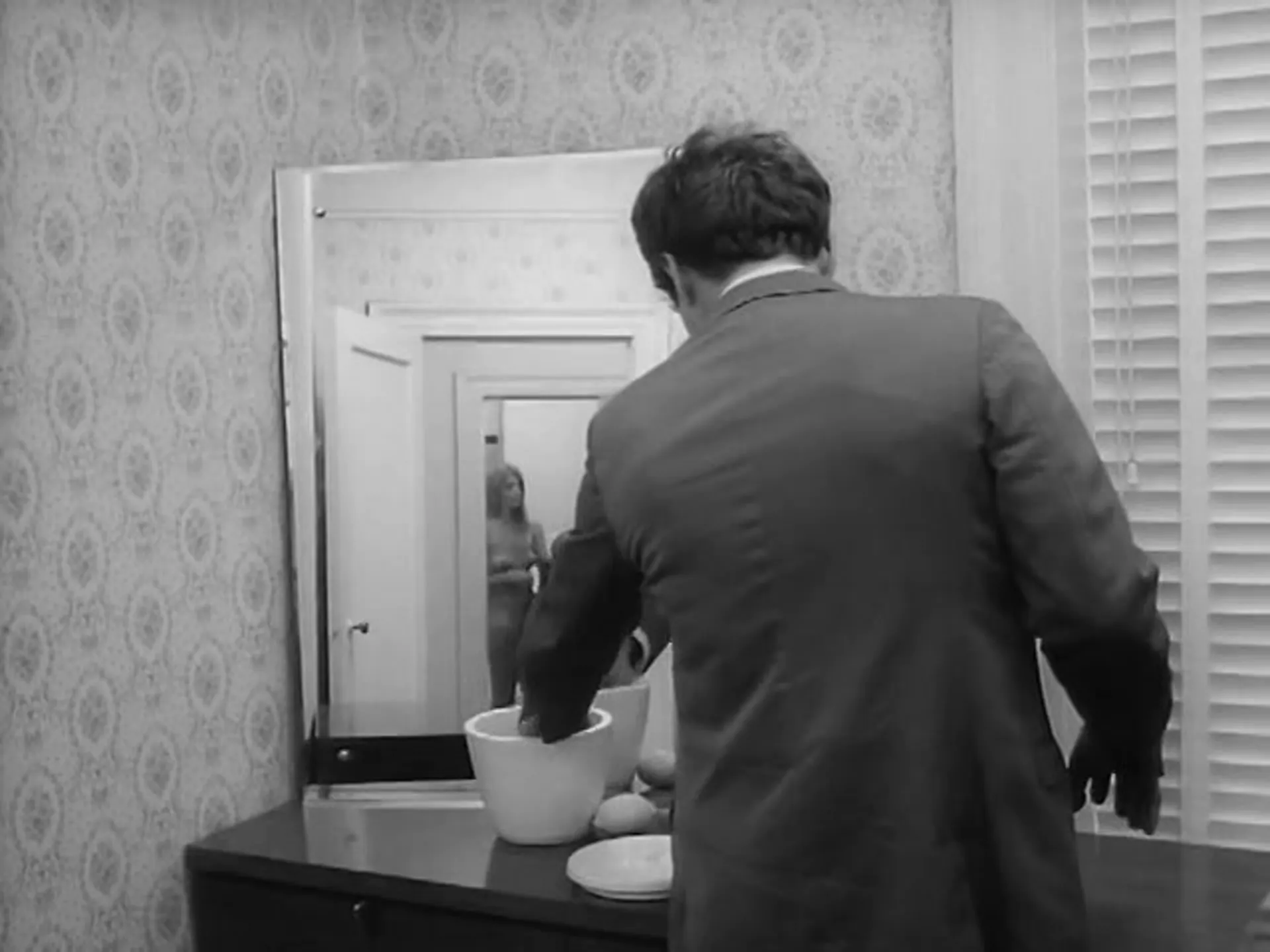 The Spy Who Came scene still 1