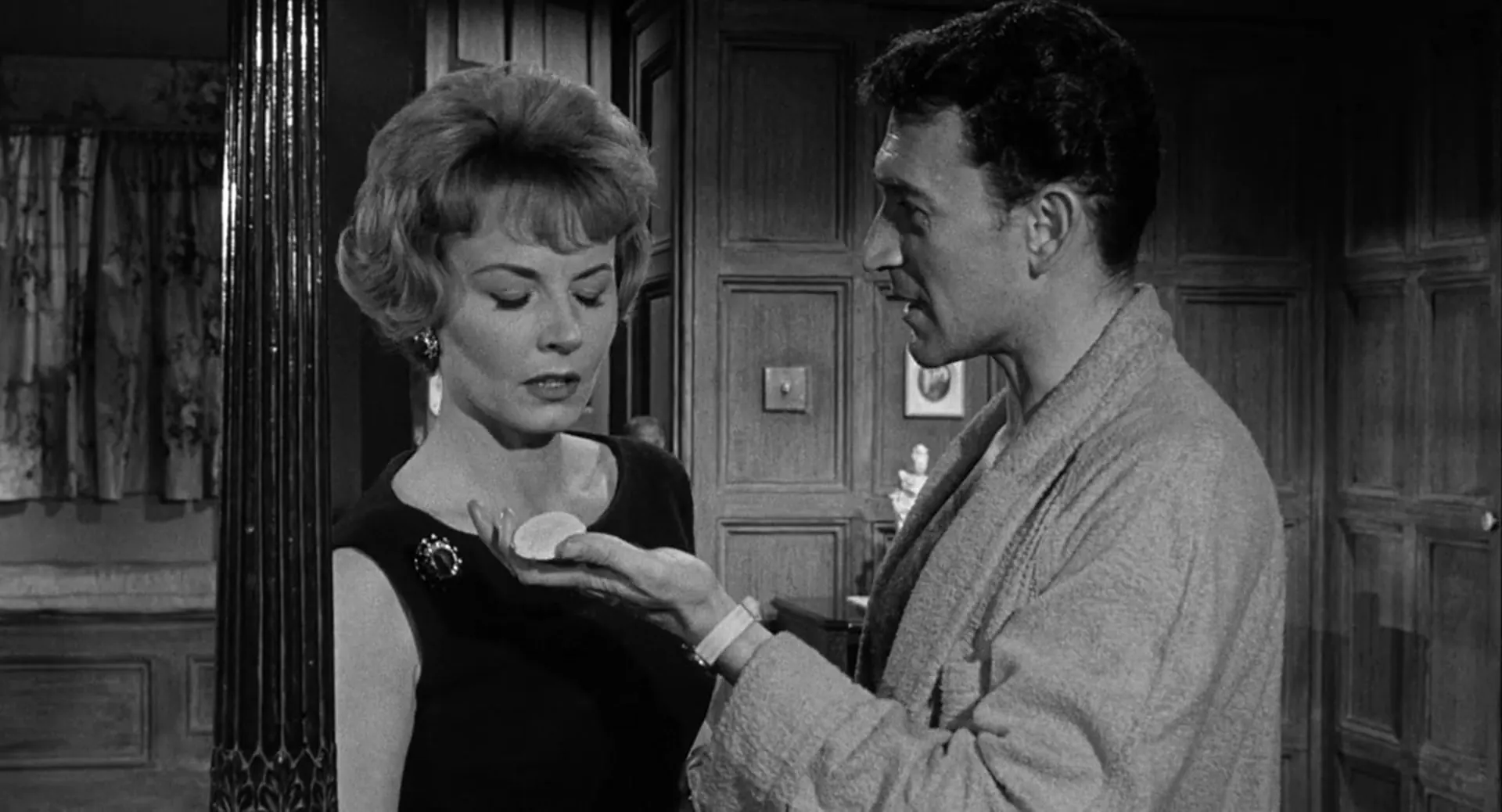 Night of the Eagle scene still 2