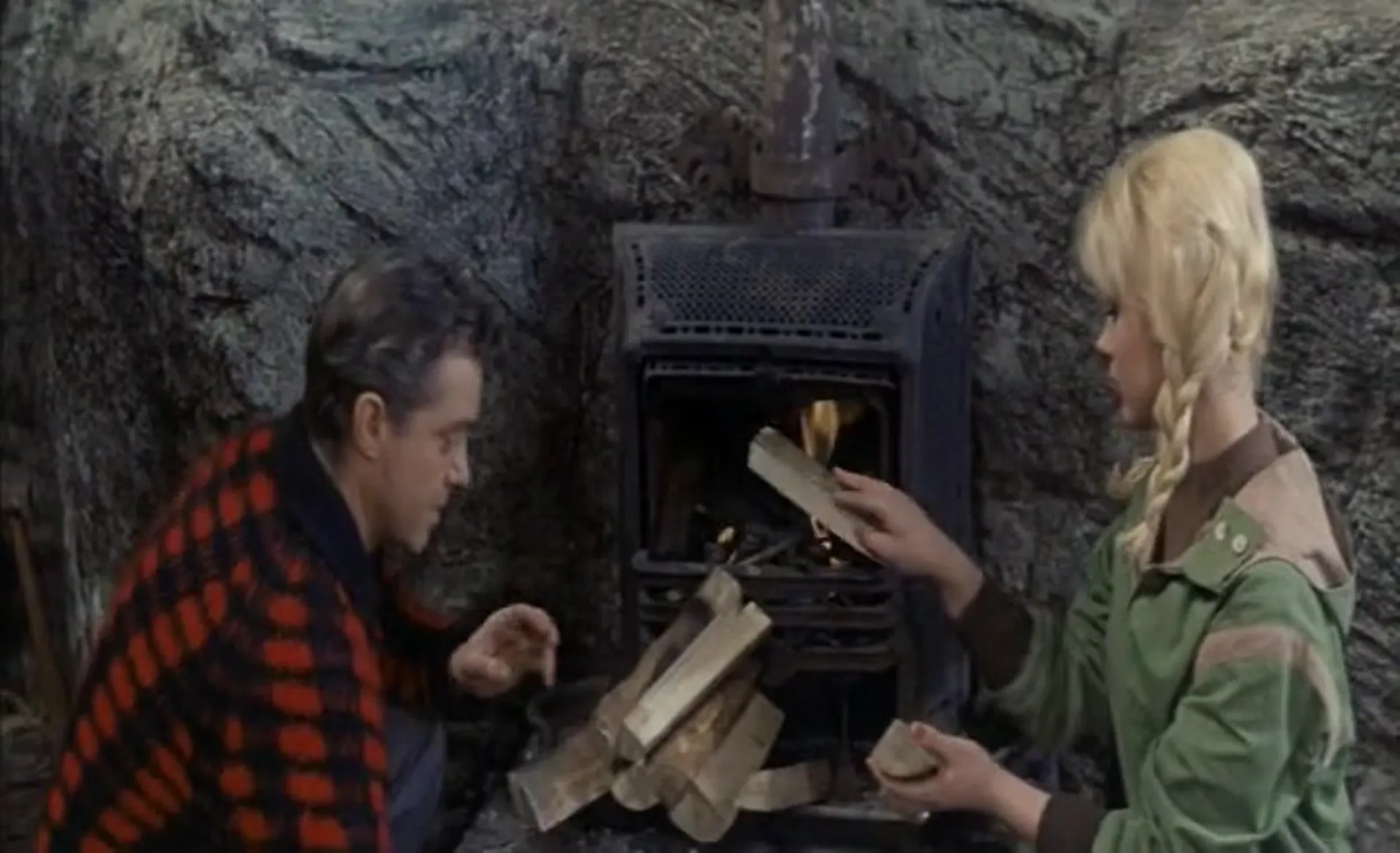 Why Bother to Knock scene still 5