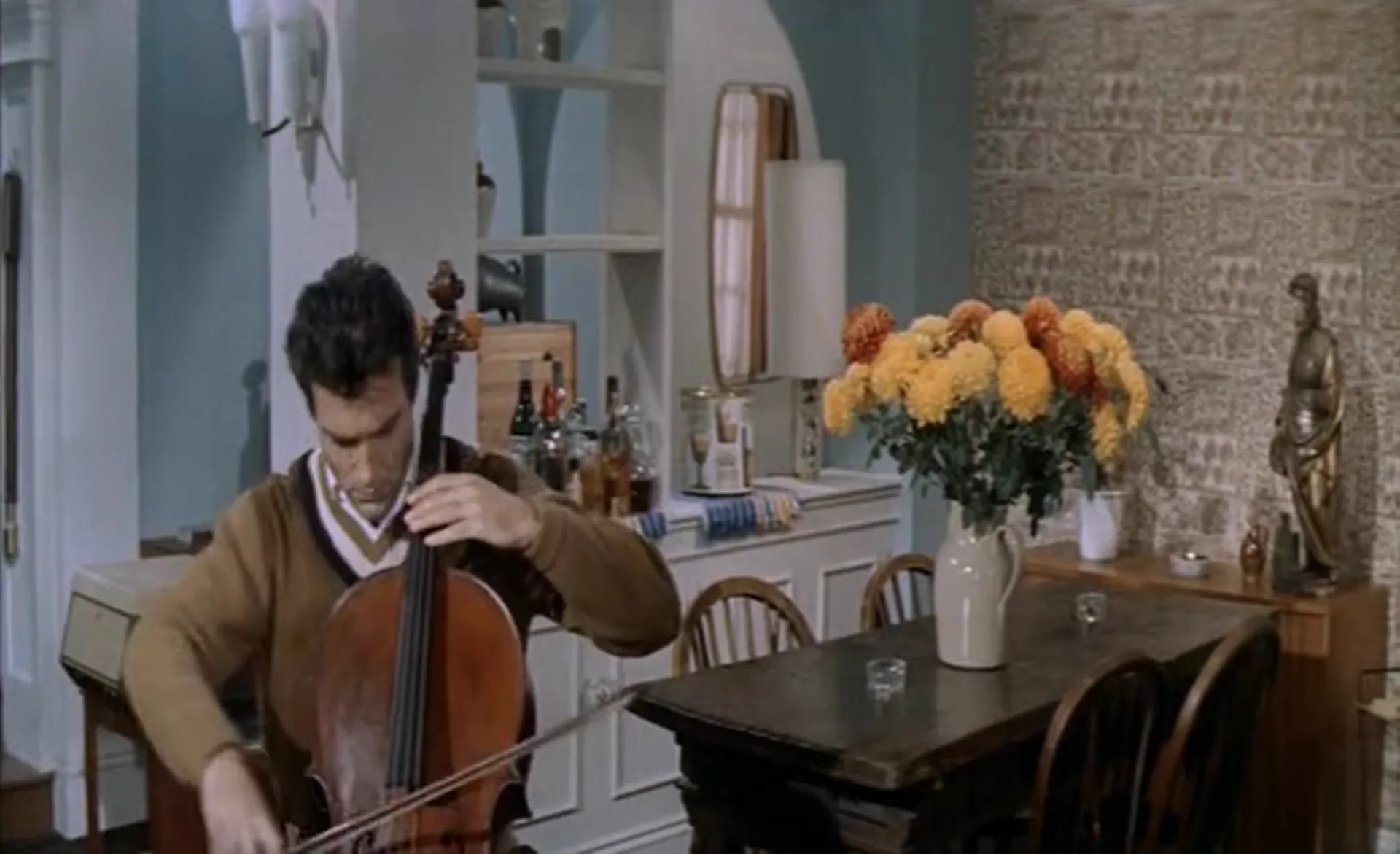 Why Bother to Knock scene still 8