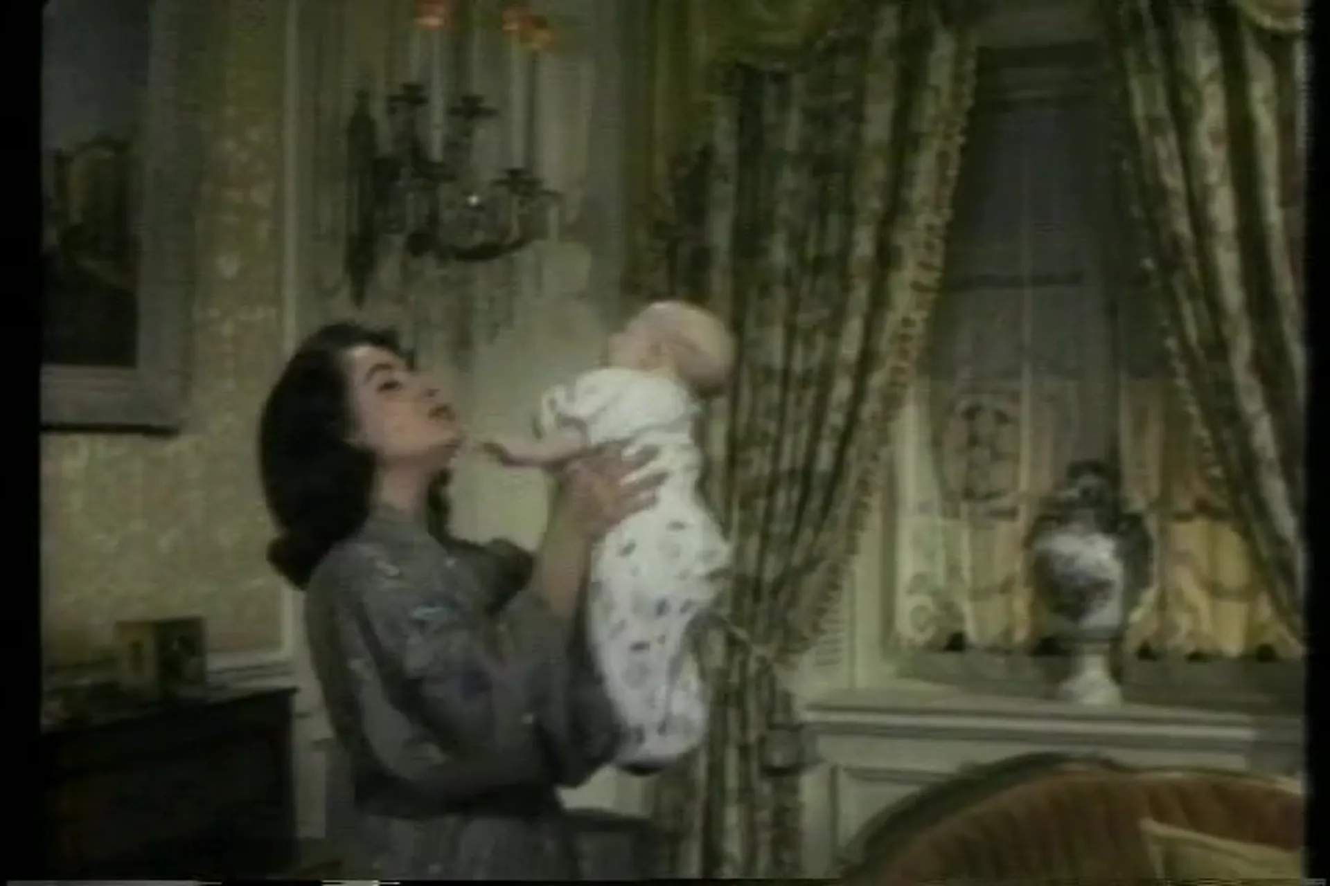 The Last Time I Saw Paris scene still 4