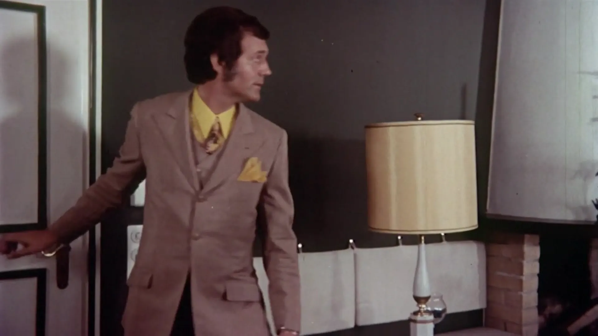 Dial Love for Murder scene still 8