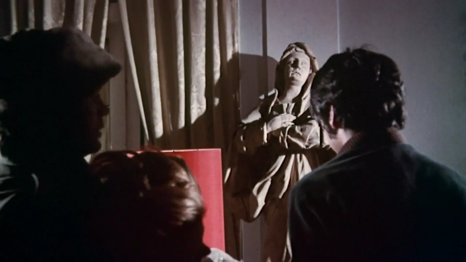 Dial Love for Murder scene still 3
