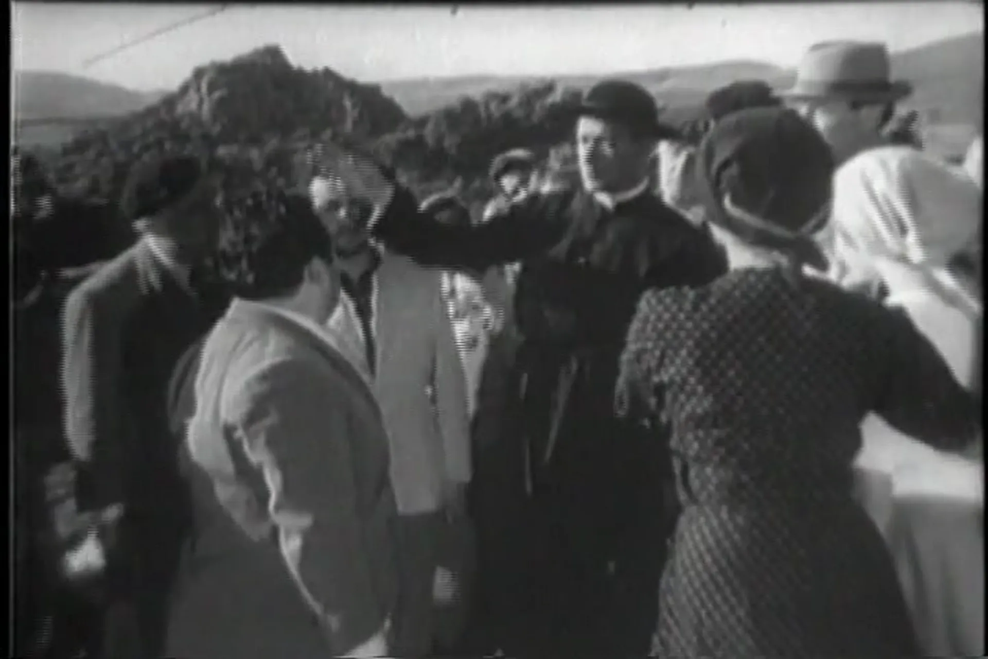 Two Women scene still 10