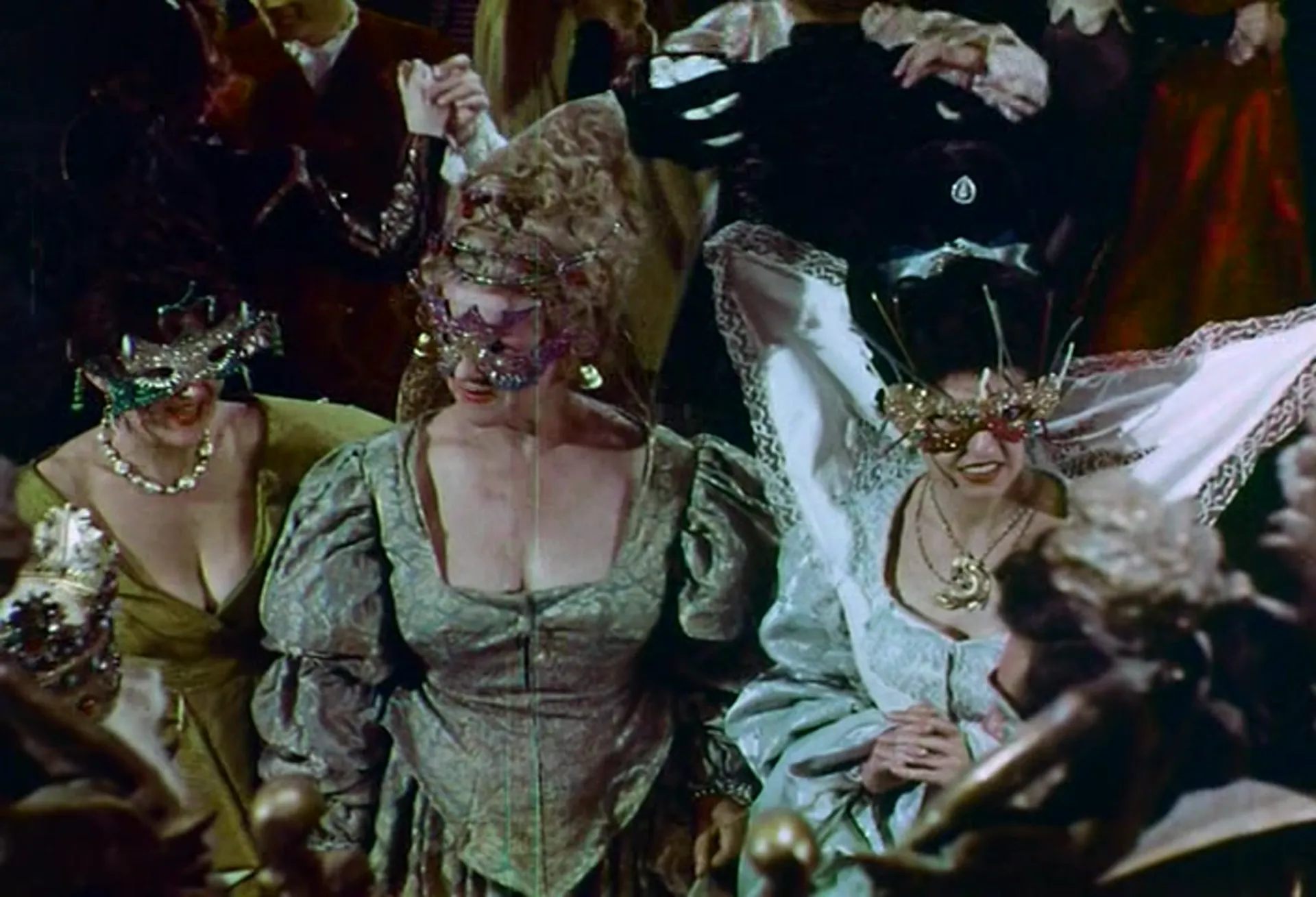 Sinderella and the Golden Bra scene still 5