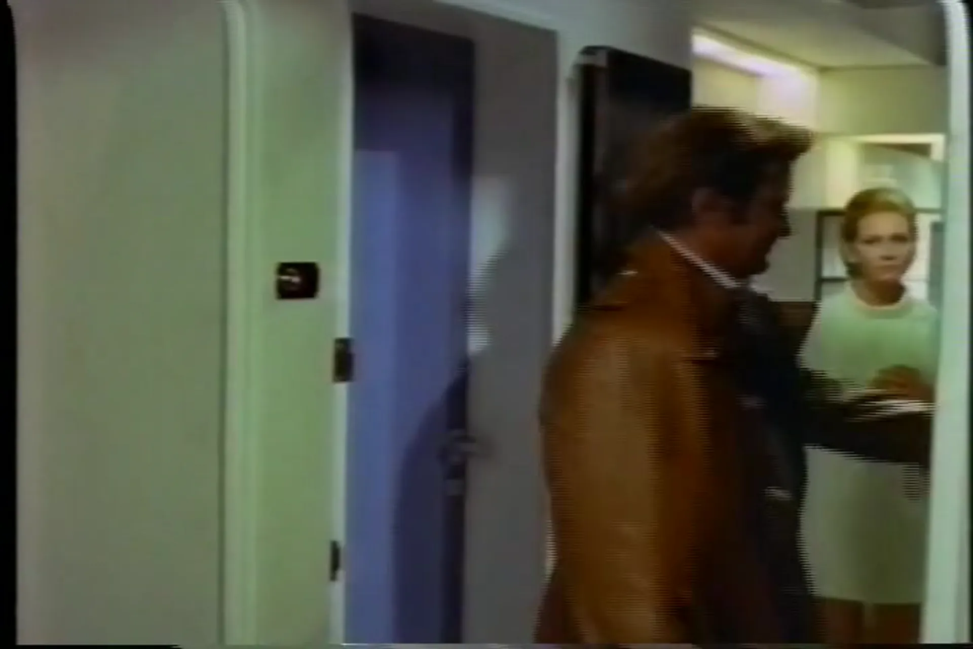 The Man Who Had Power Over Women scene still 1