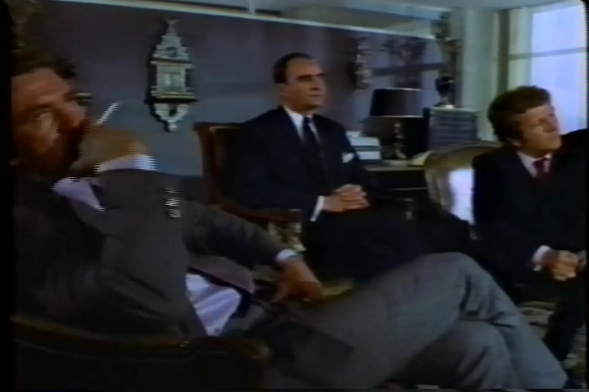 The Man Who Had Power Over Women scene still 4
