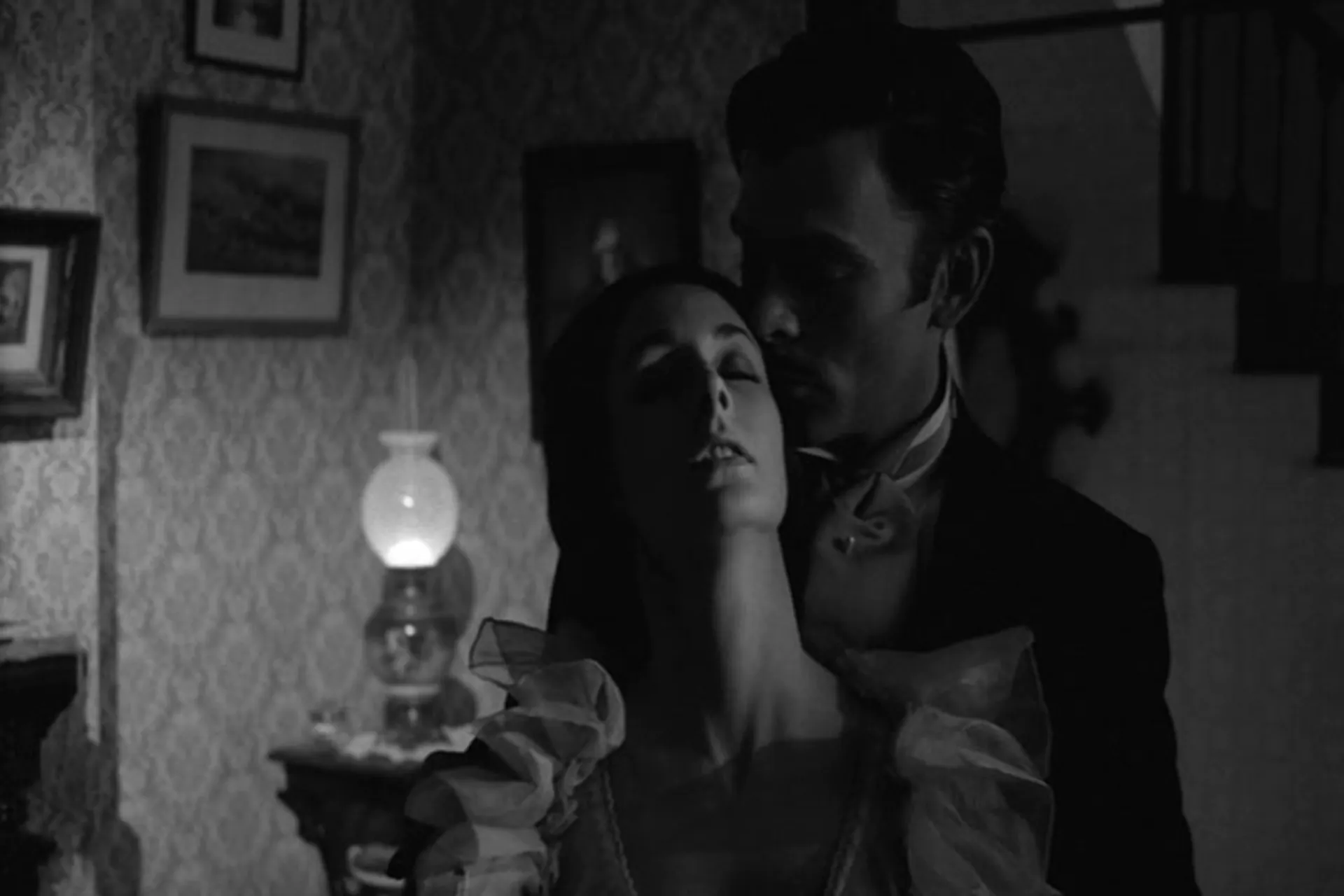 The Curse of the Living Corpse scene still 4