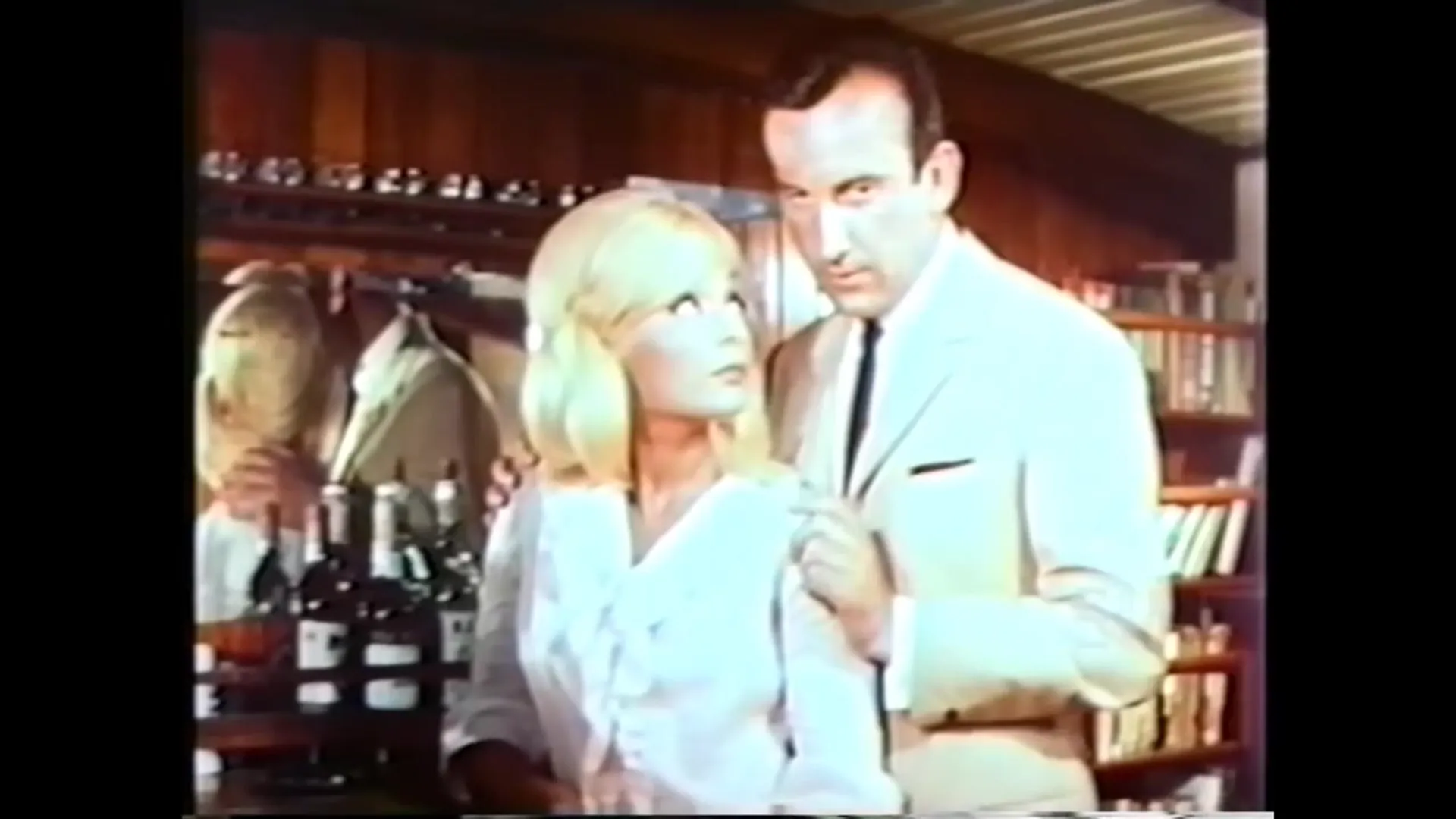 FX 18, Secret Agent scene still 3