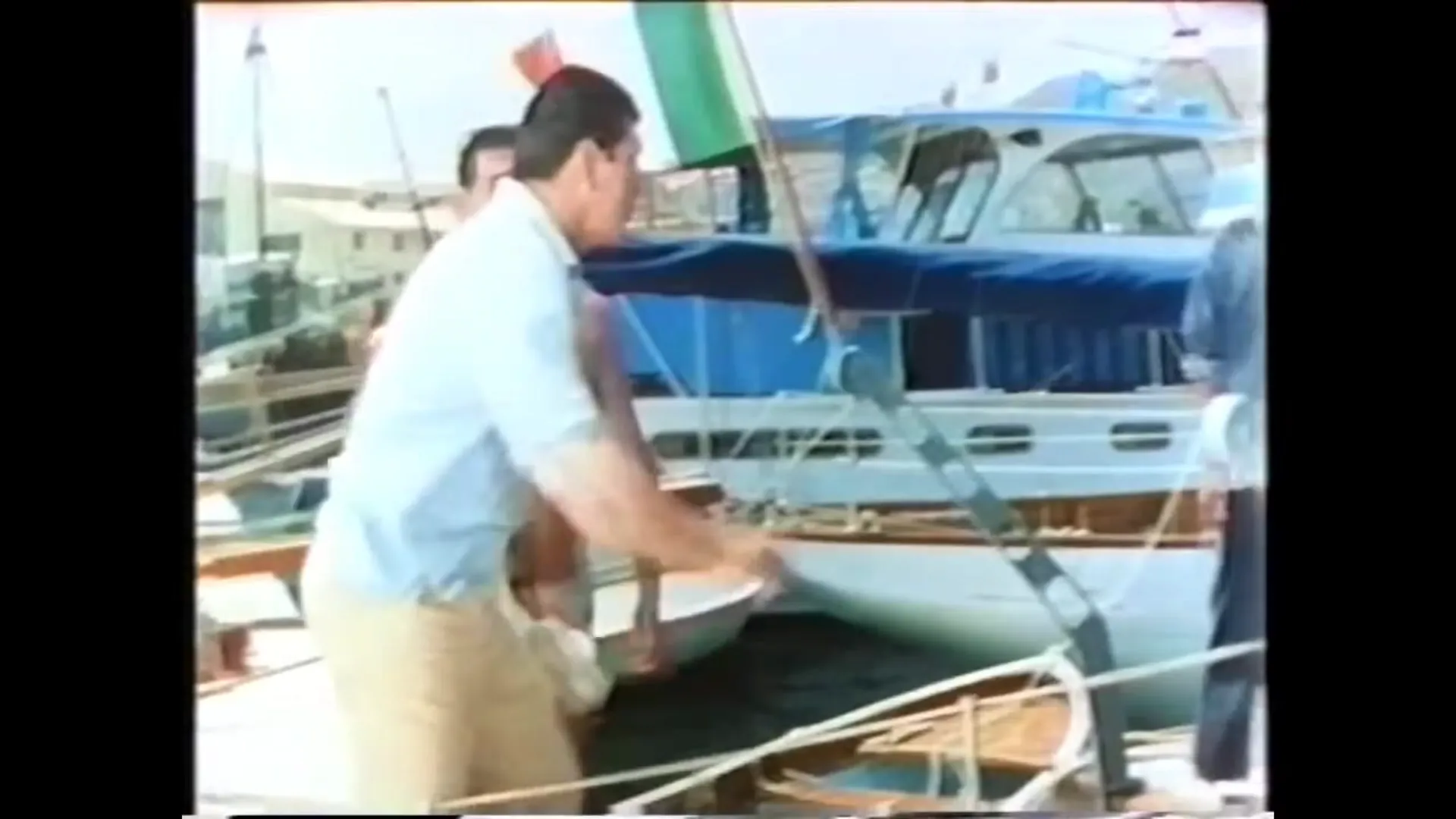 FX 18, Secret Agent scene still 5