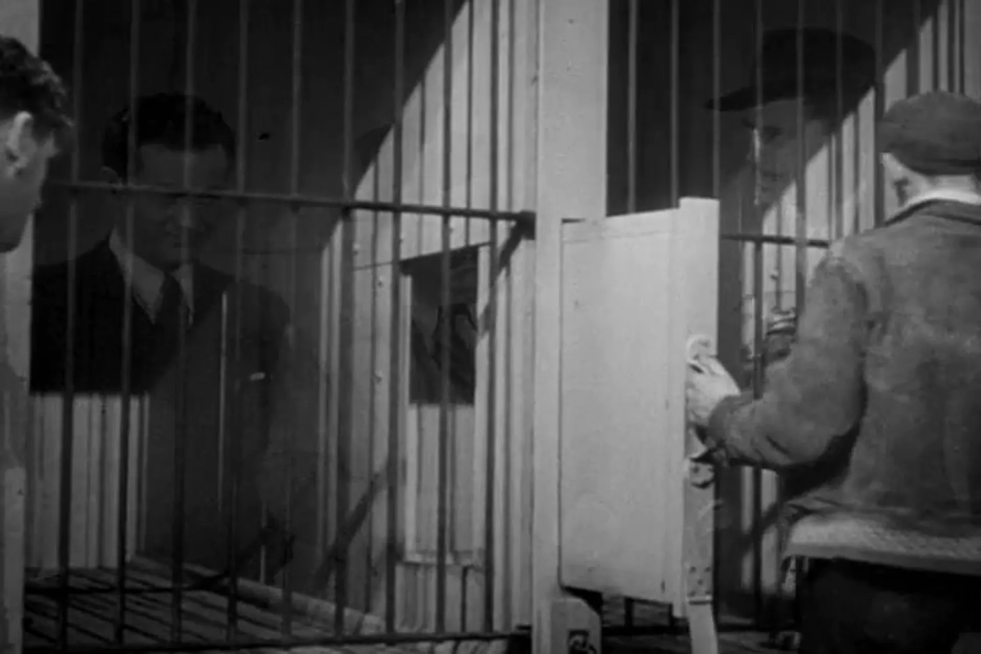 Captive Wild Woman scene still 2
