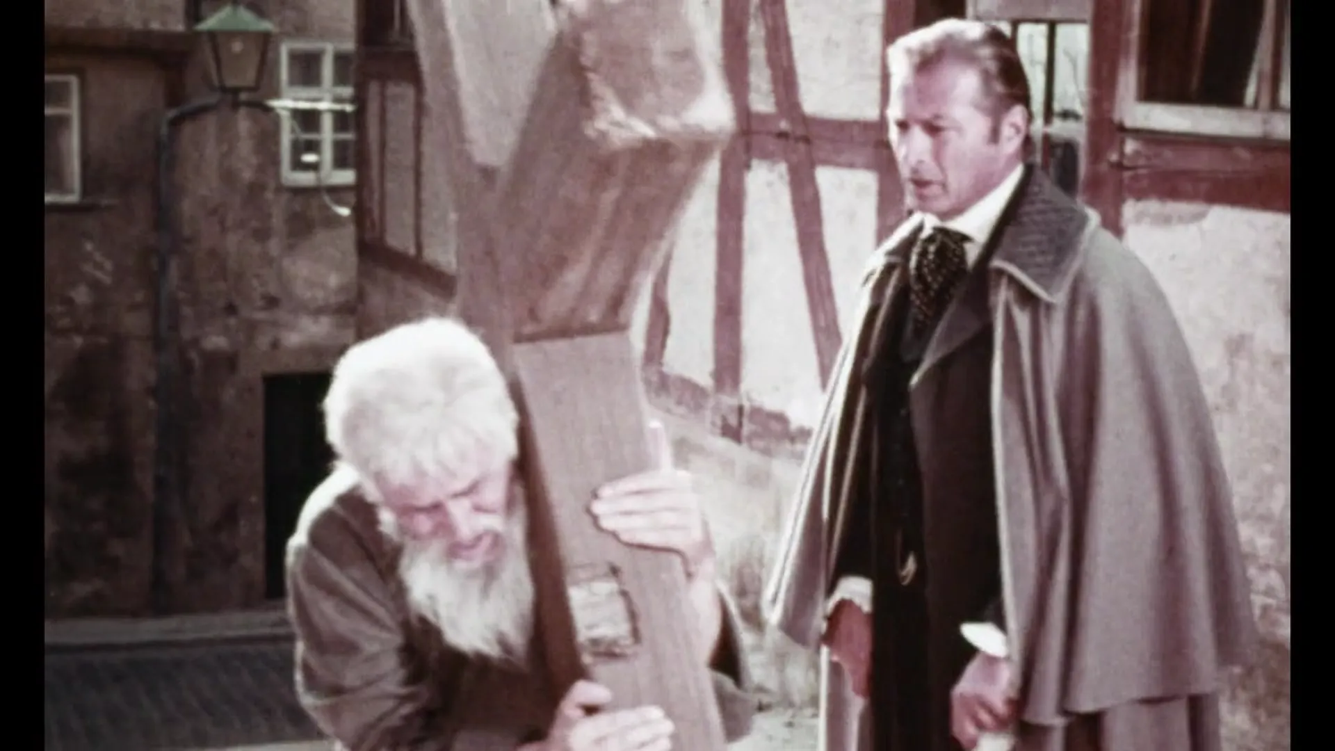The Torture Chamber of Dr. Sadism scene still 2