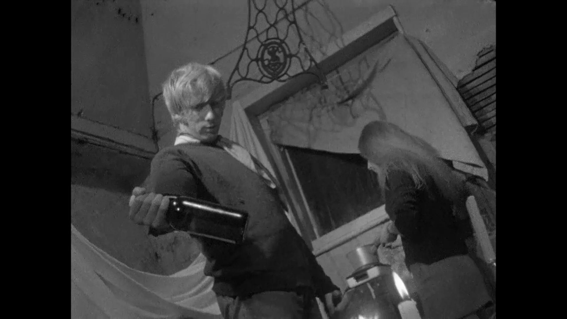 Nightbirds scene still 5