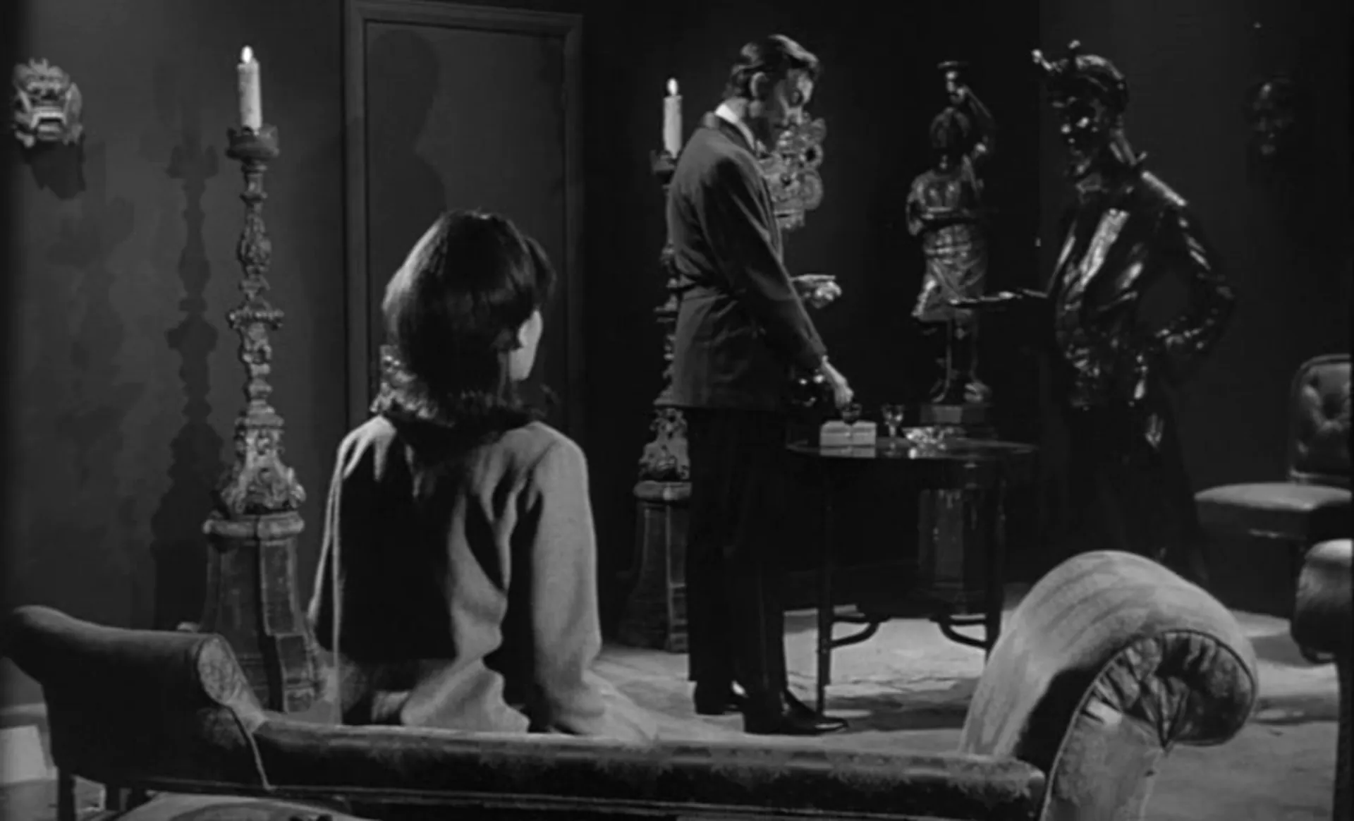 Devil Doll scene still 3