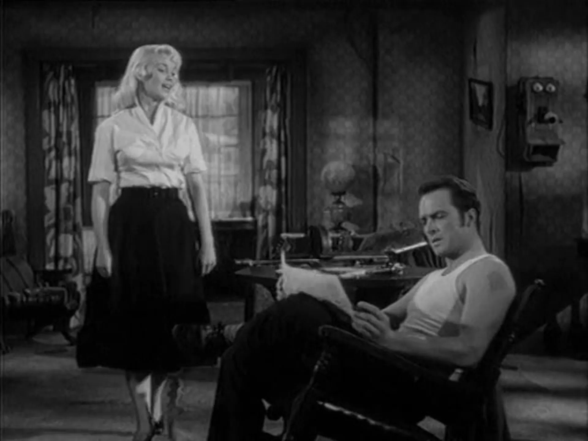 The Bonnie Parker Story scene still 4