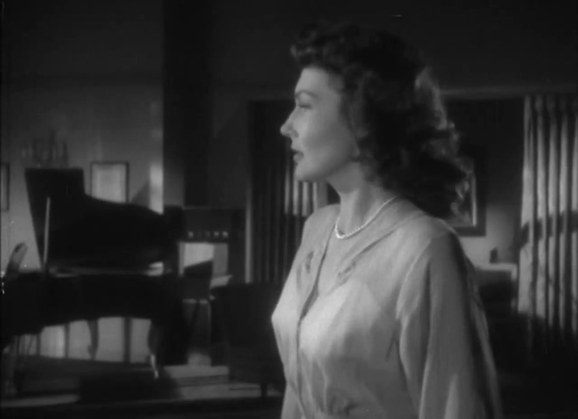 The Amazing Mr. X scene still 2