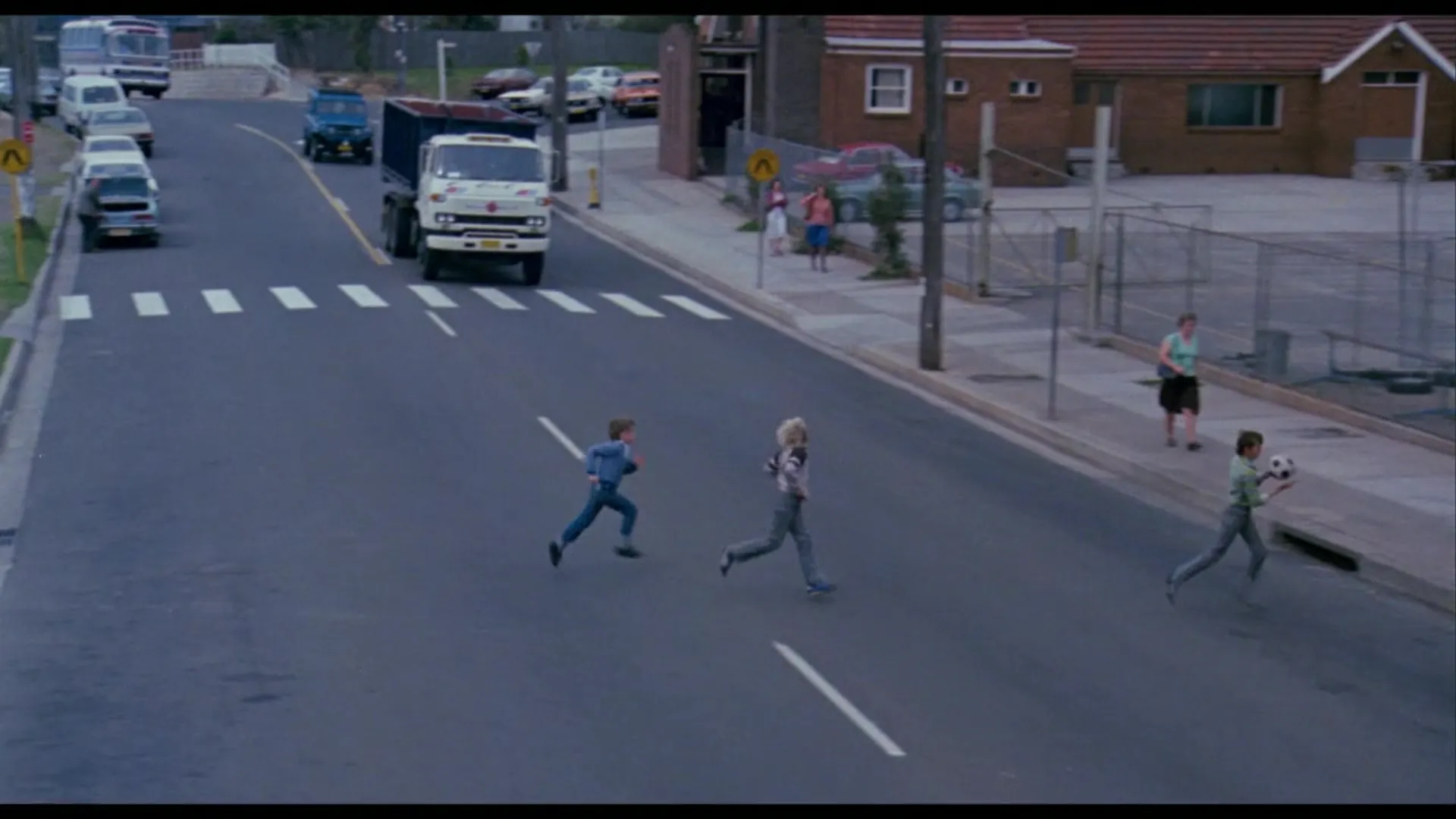 Hostage scene still 2