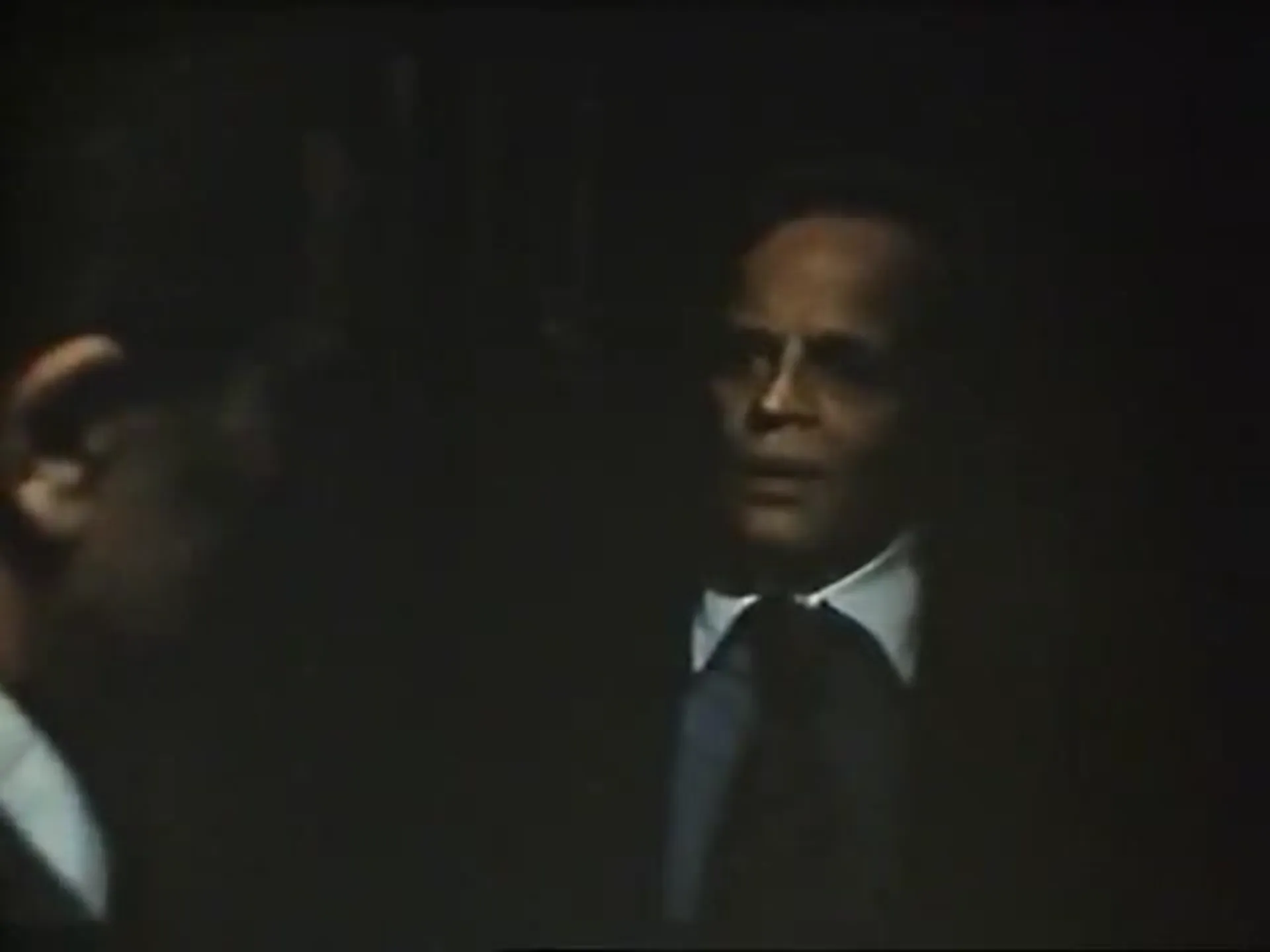 Das Netz scene still 1