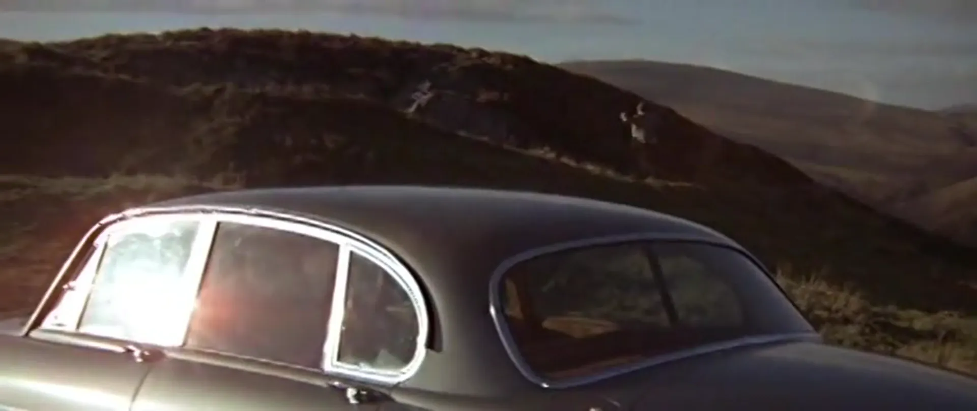 Images scene still 2