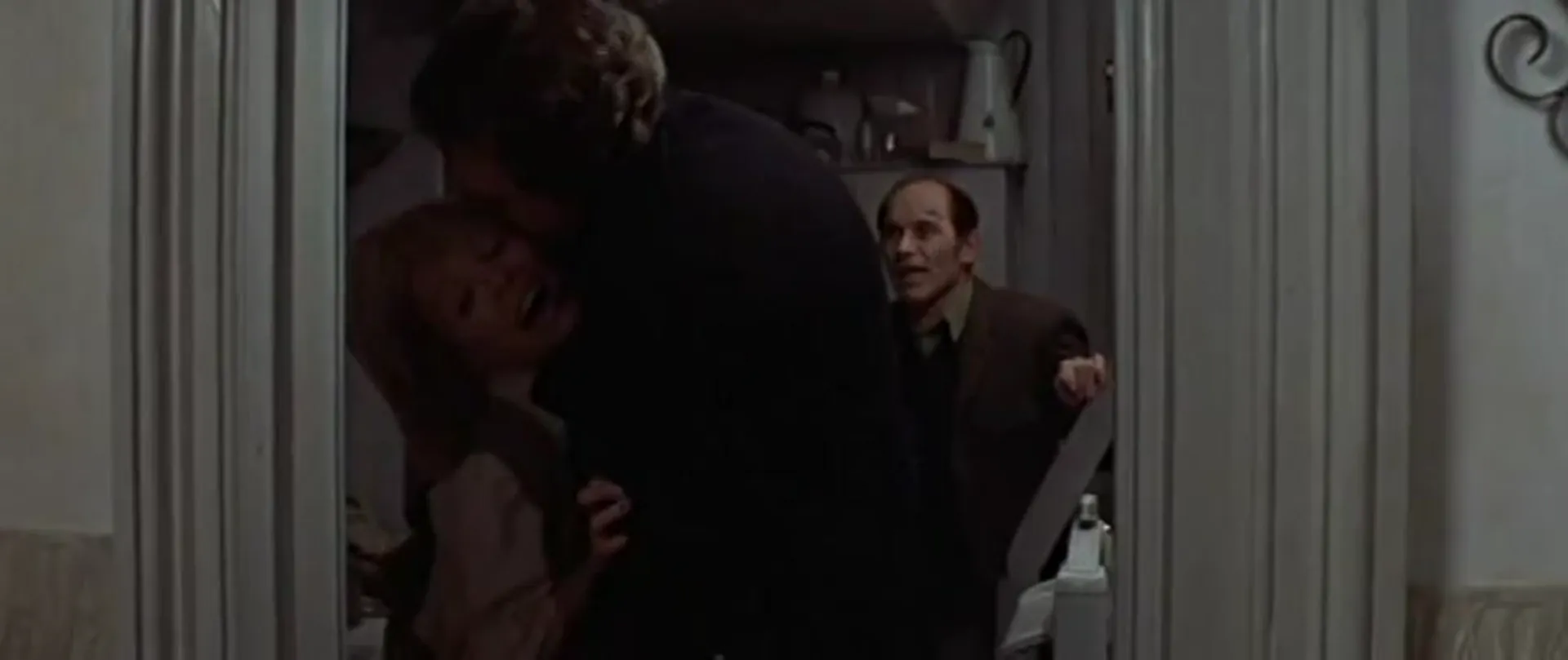 Images scene still 6