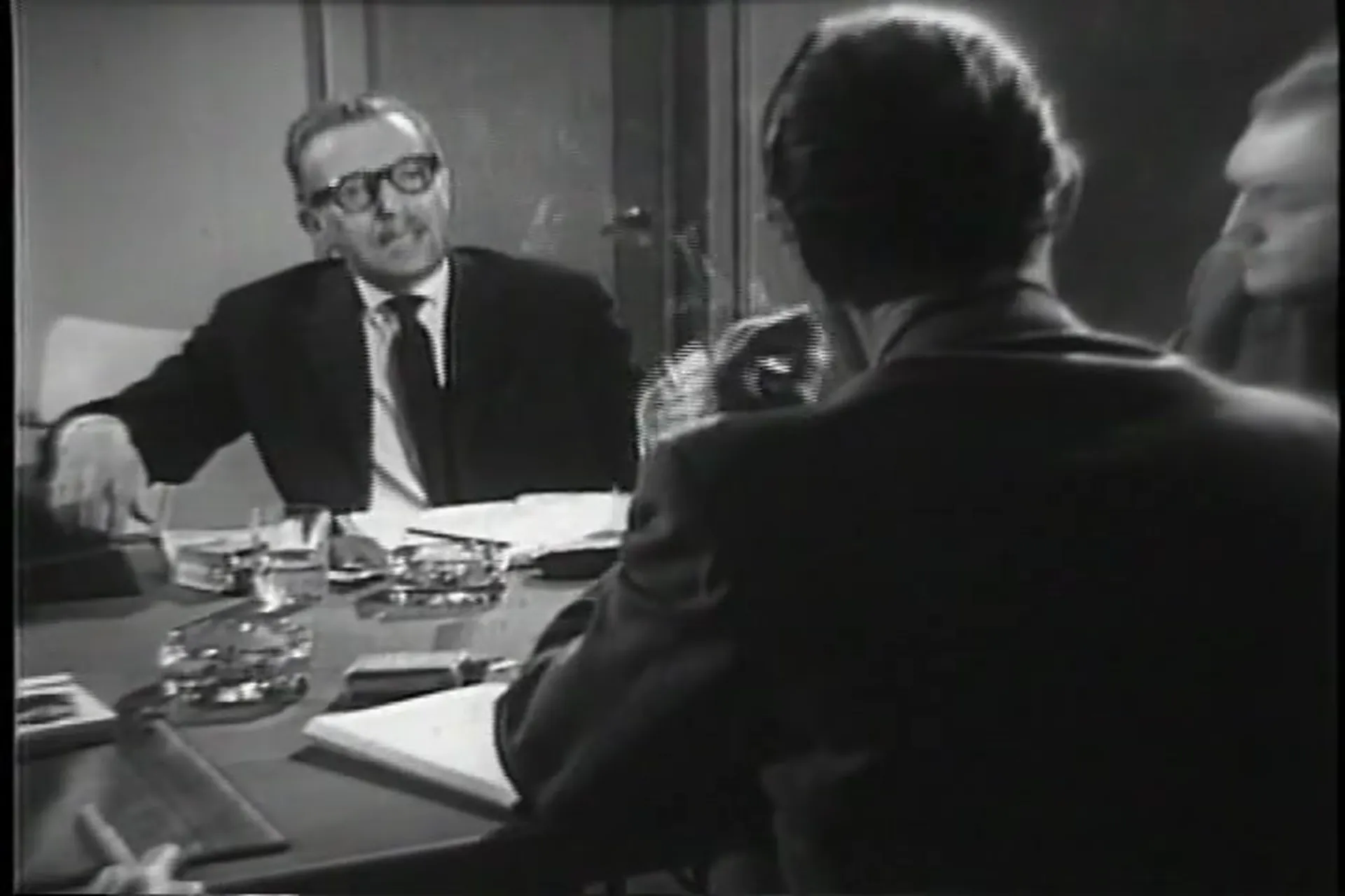 The 1,000 Eyes of Dr. Mabuse scene still 1