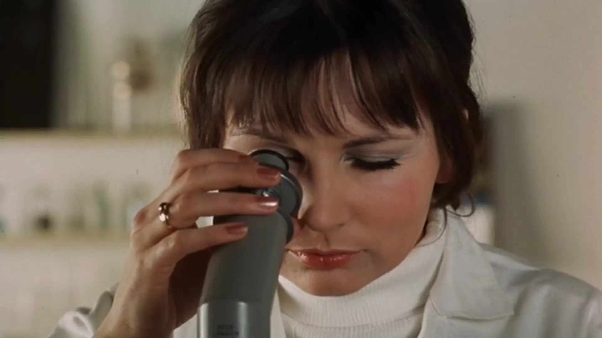 Bizarre scene still 4