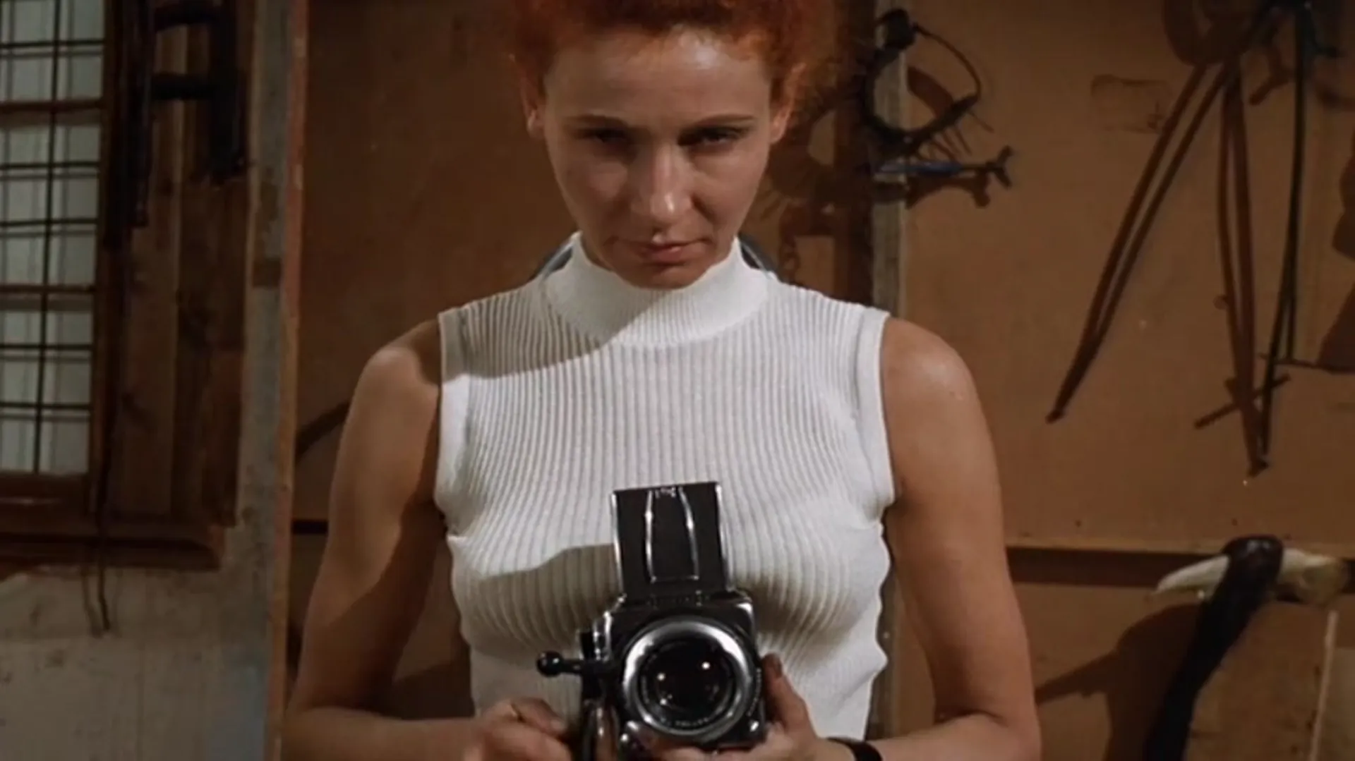 Bizarre scene still 3