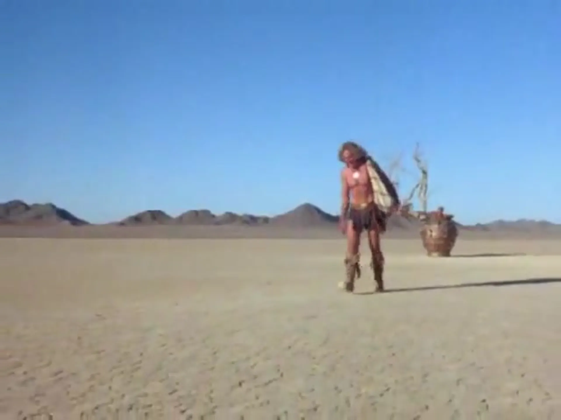 Circle of Iron scene still 5