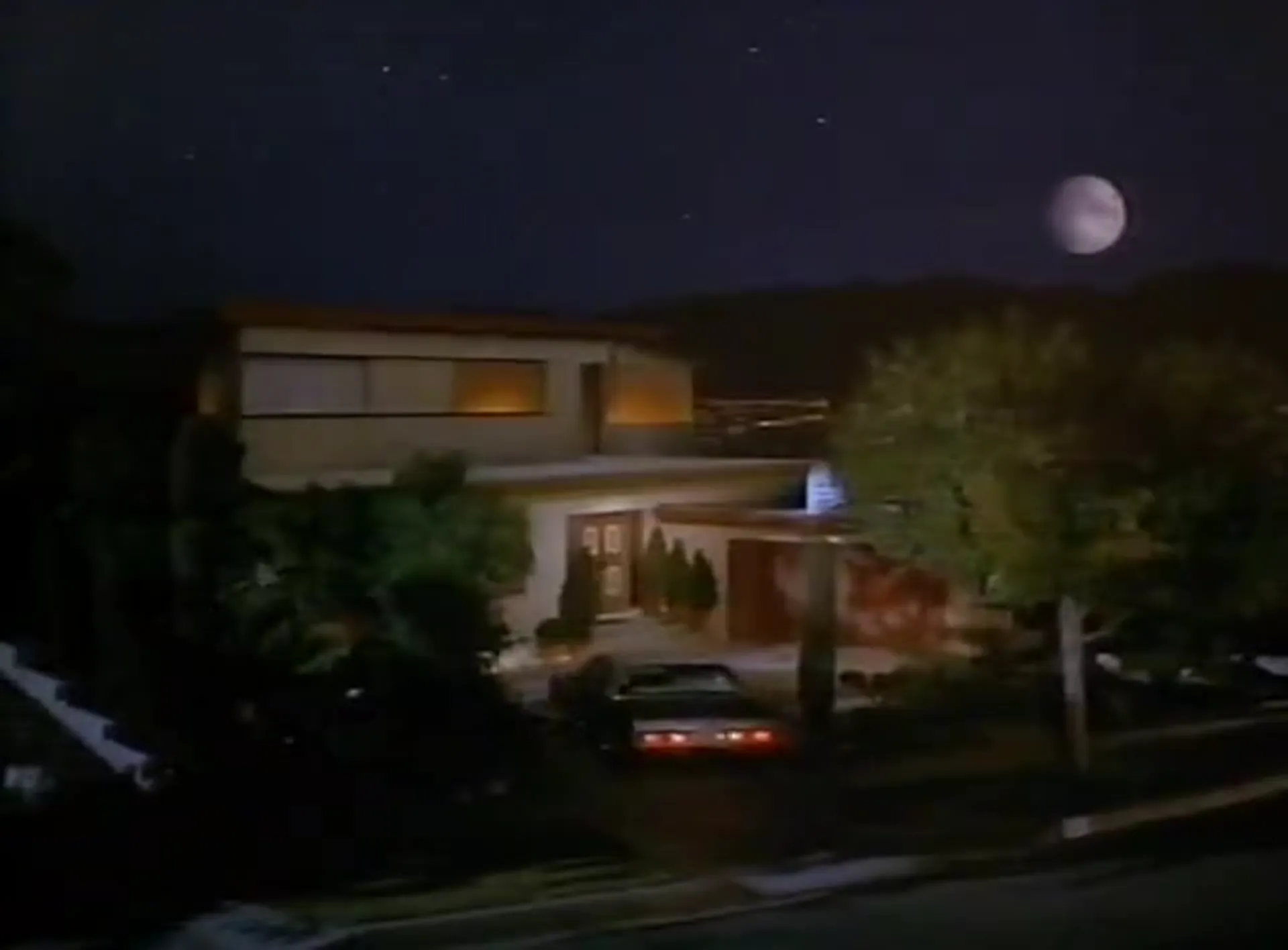 Doin' Time on Planet Earth scene still 1