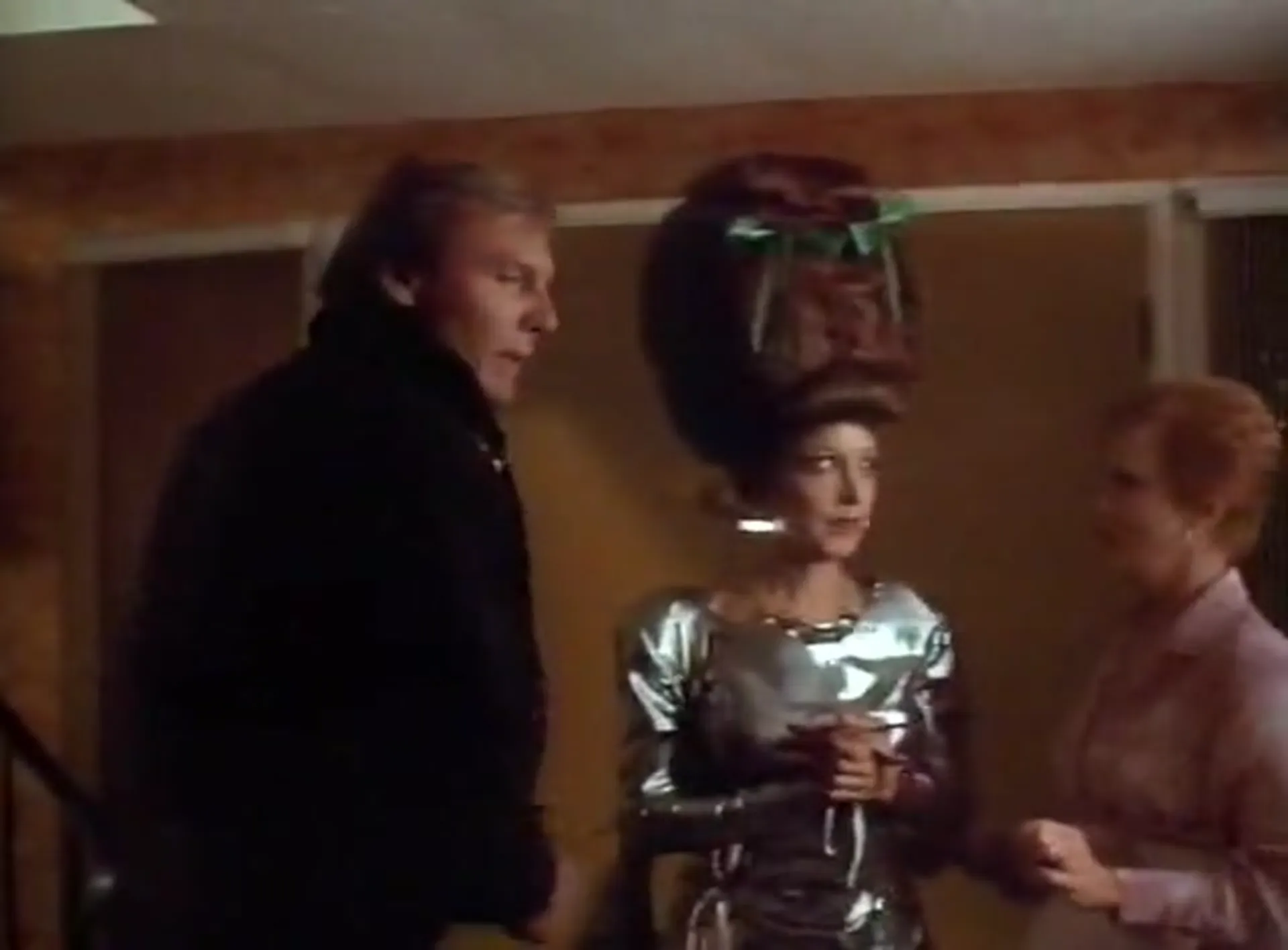 Doin' Time on Planet Earth scene still 5