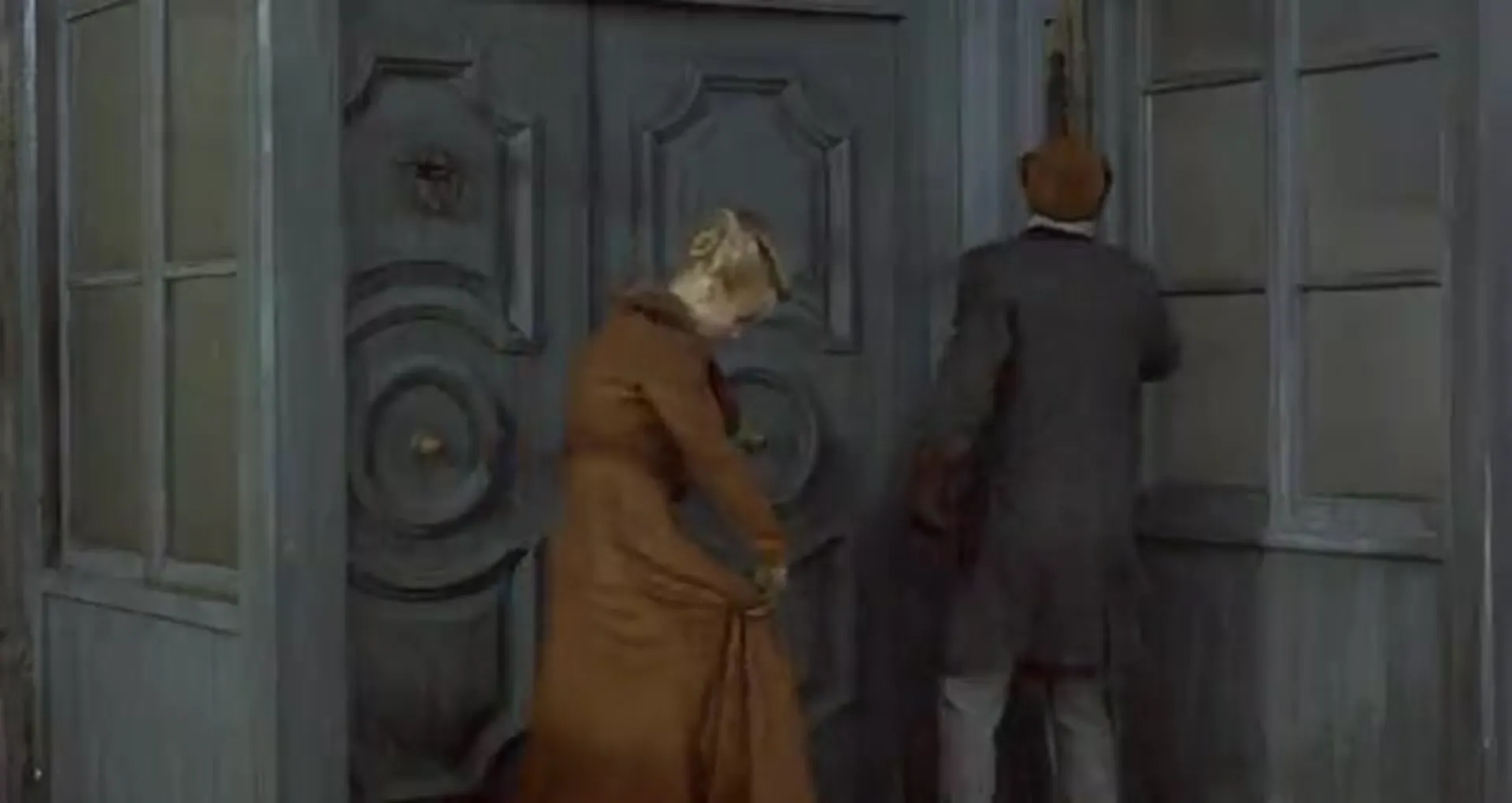 The Kiss of the Vampire scene still 1