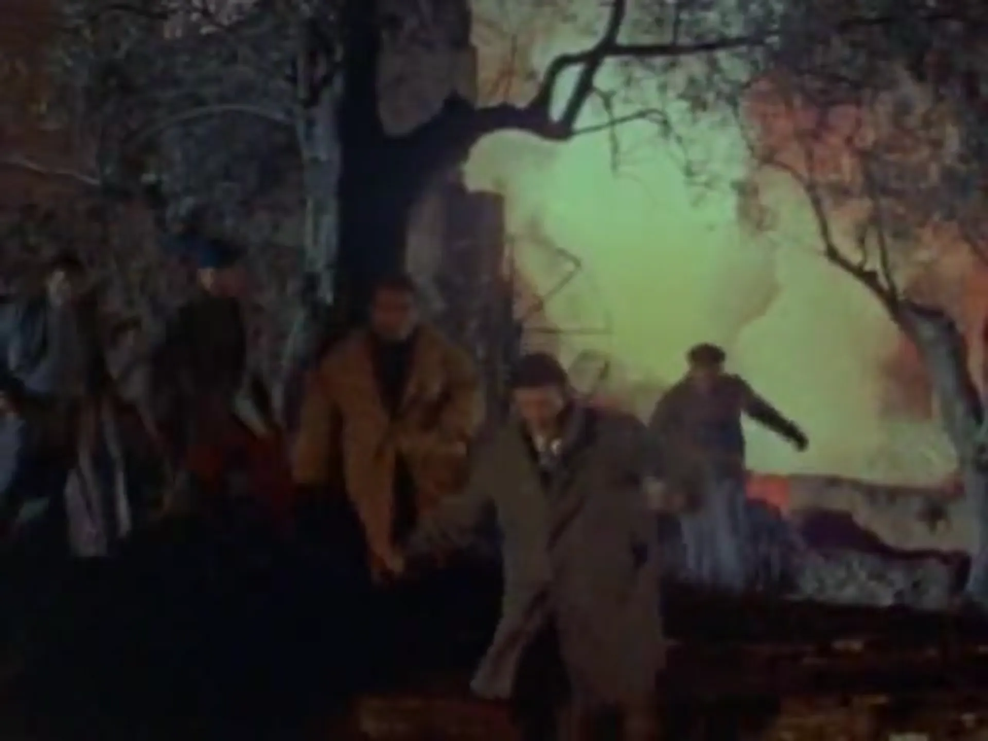Blood and Roses scene still 3