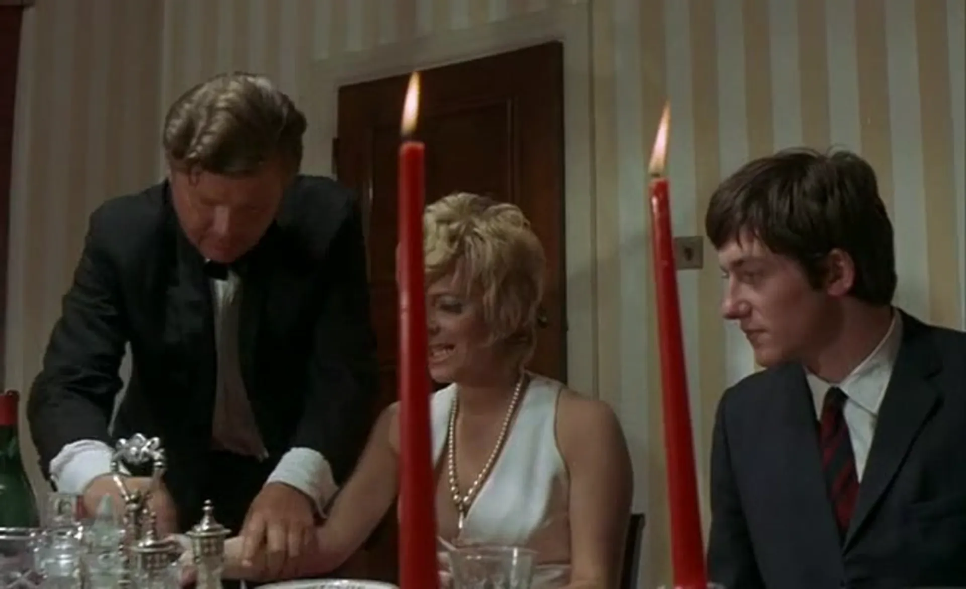 The Waiters scene still 6