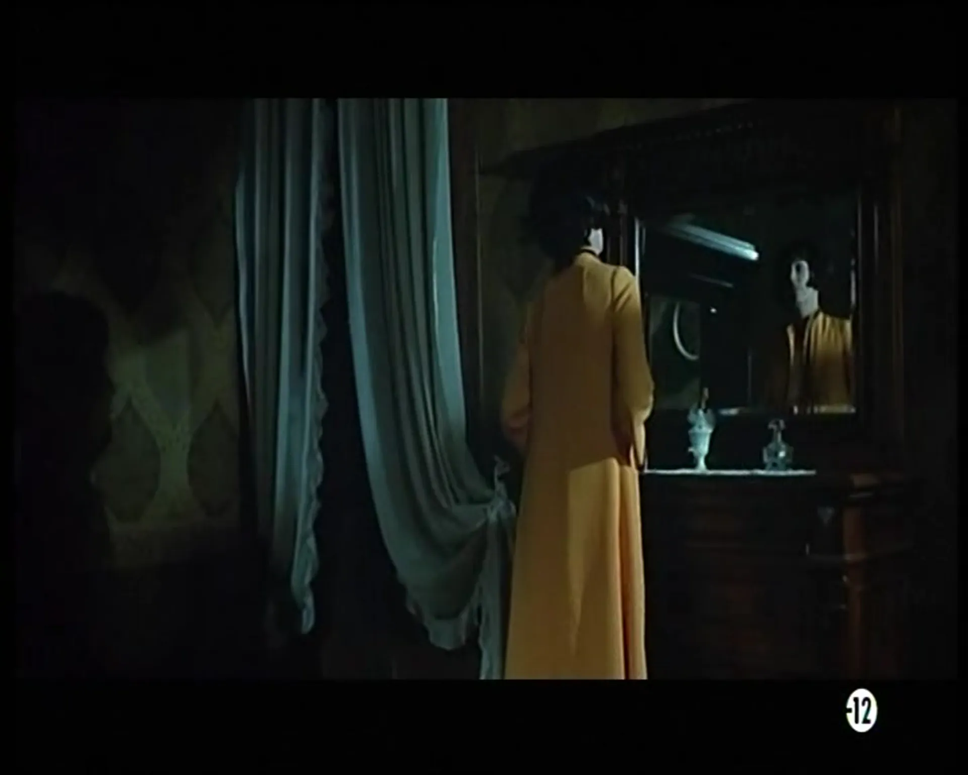 A Girl Called Jules scene still 2