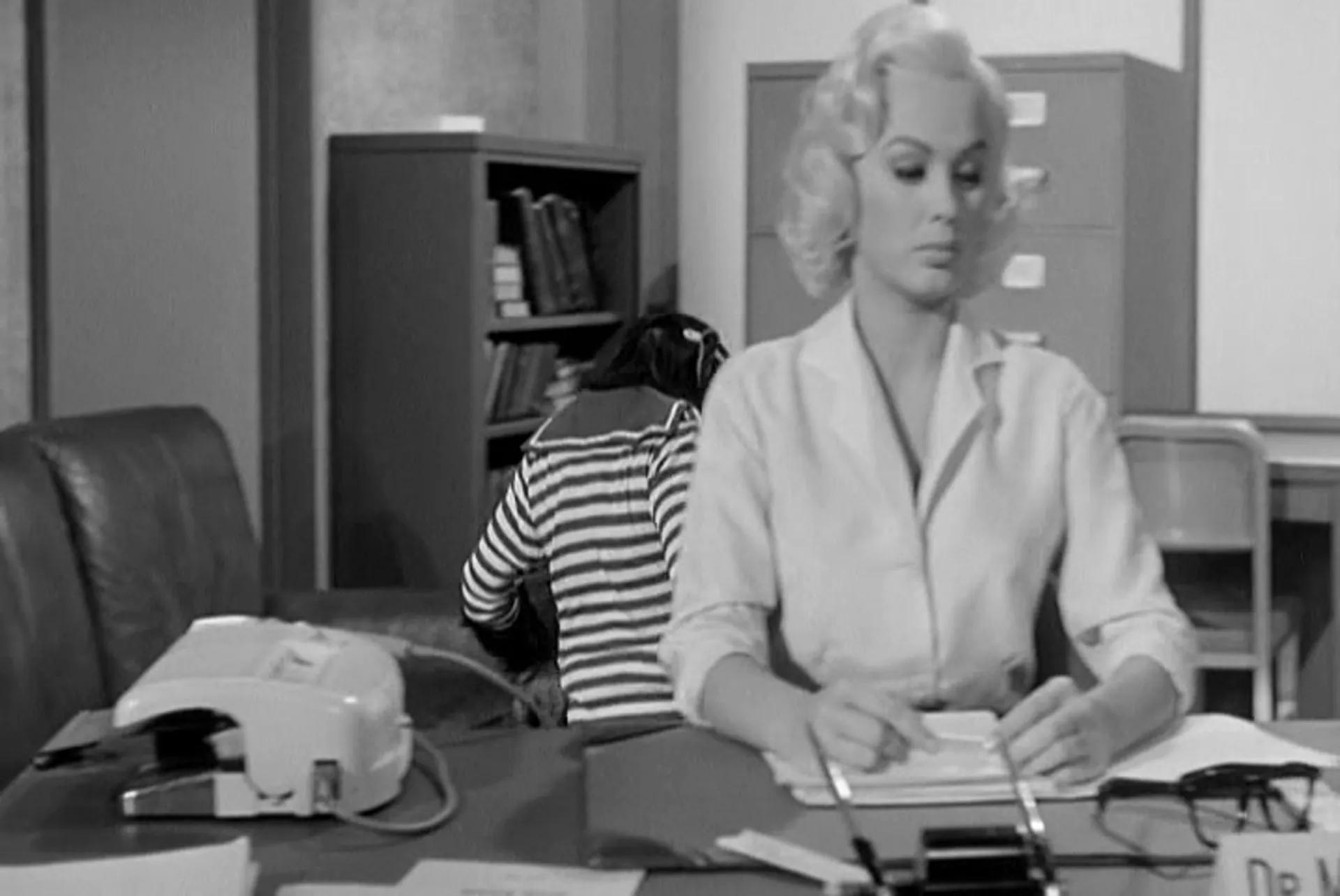 Sex Kittens Go to College scene still 3
