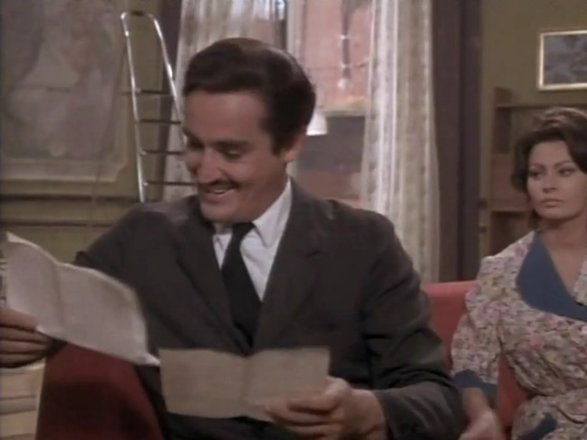 Ghosts, Italian Style scene still 5