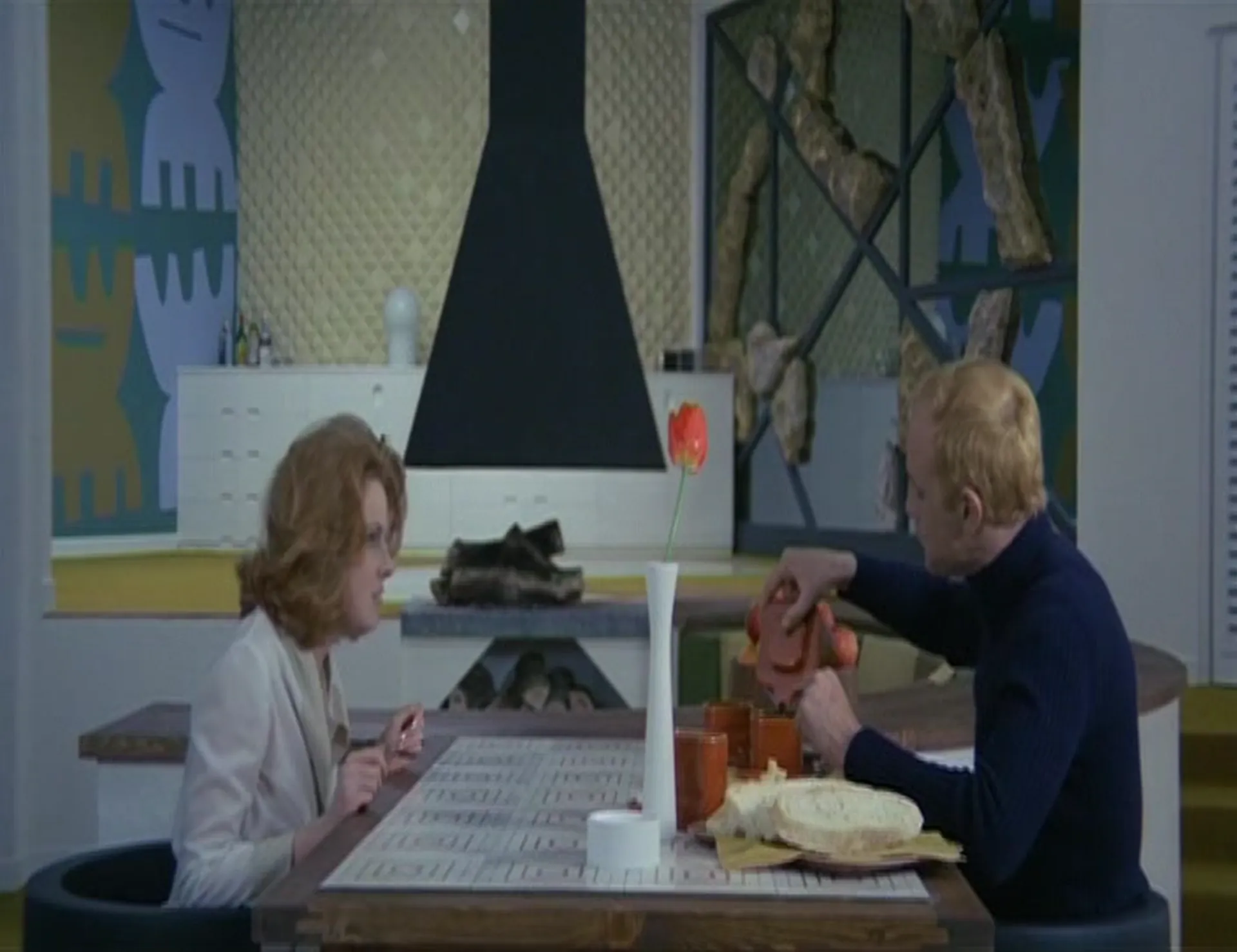 The Laughing Woman scene still 4