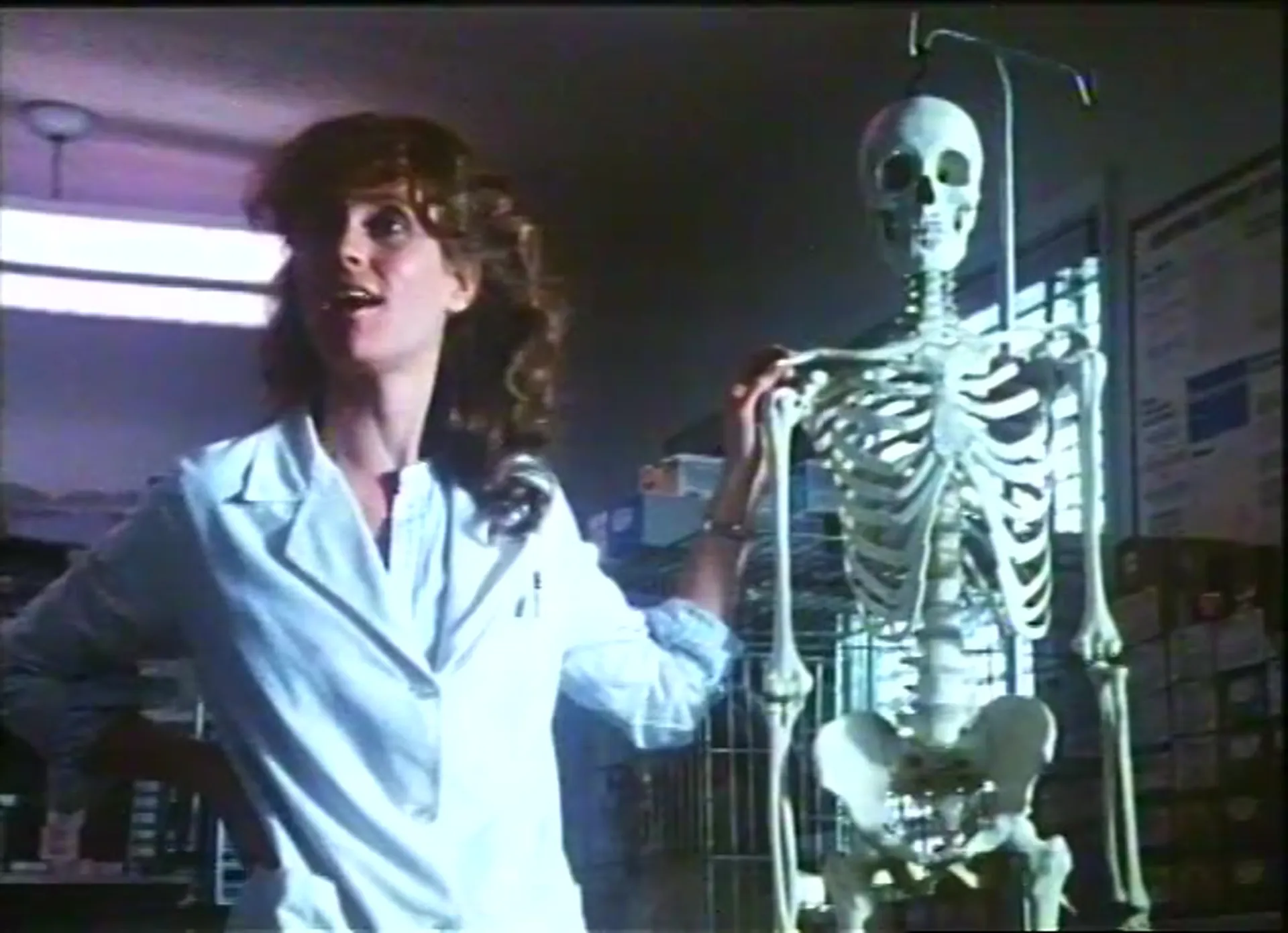 Goldengirl scene still 5