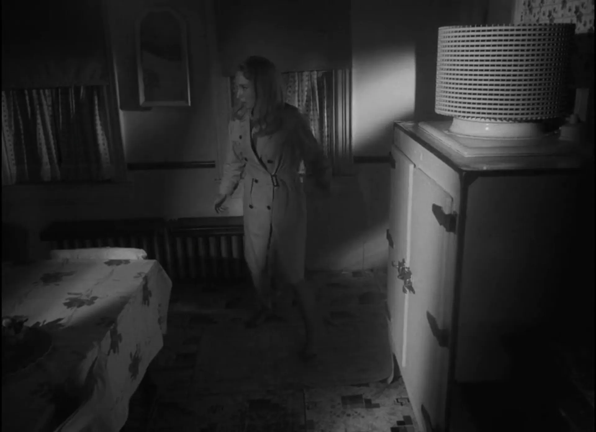 Night of the Living Dead scene still 1