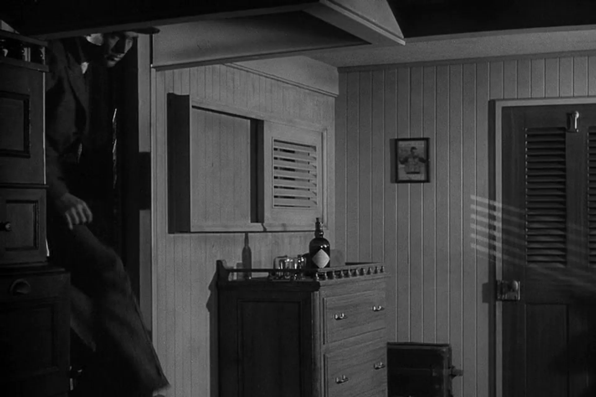Dead Men Tell scene still 2