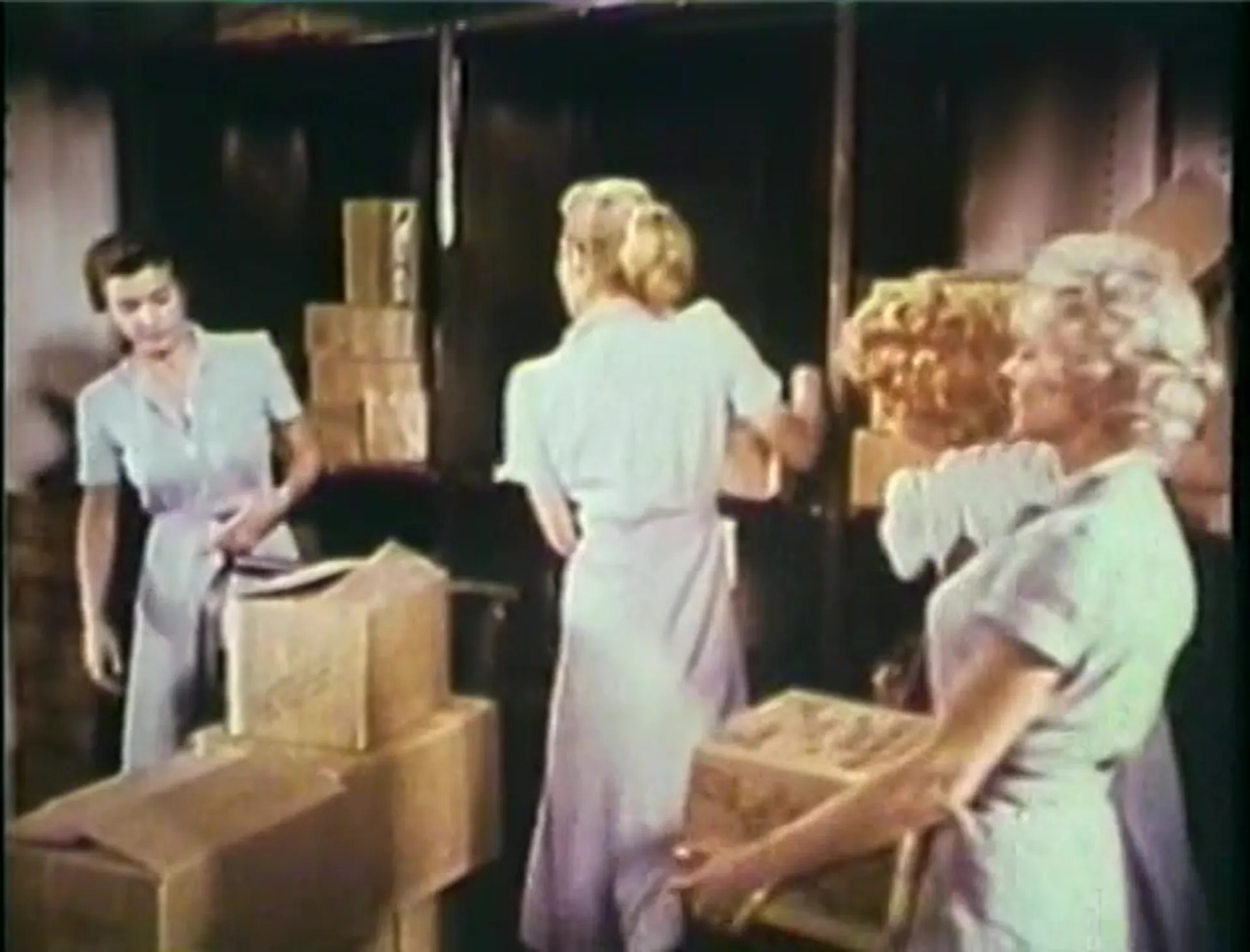Swamp Women scene still 2