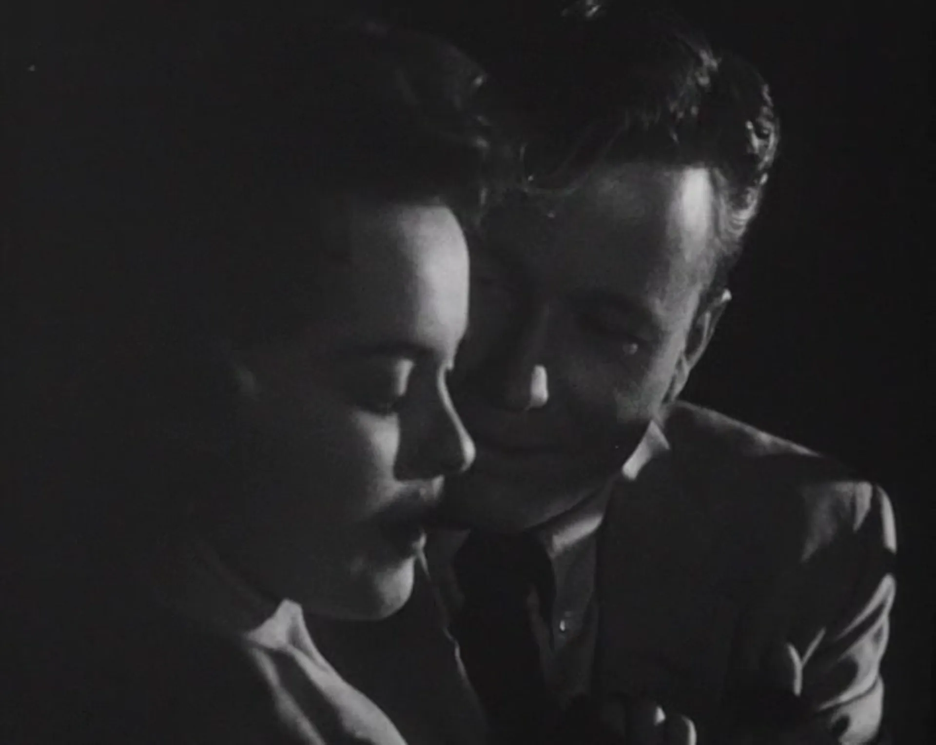 Invasion of the Saucer-Men scene still 2