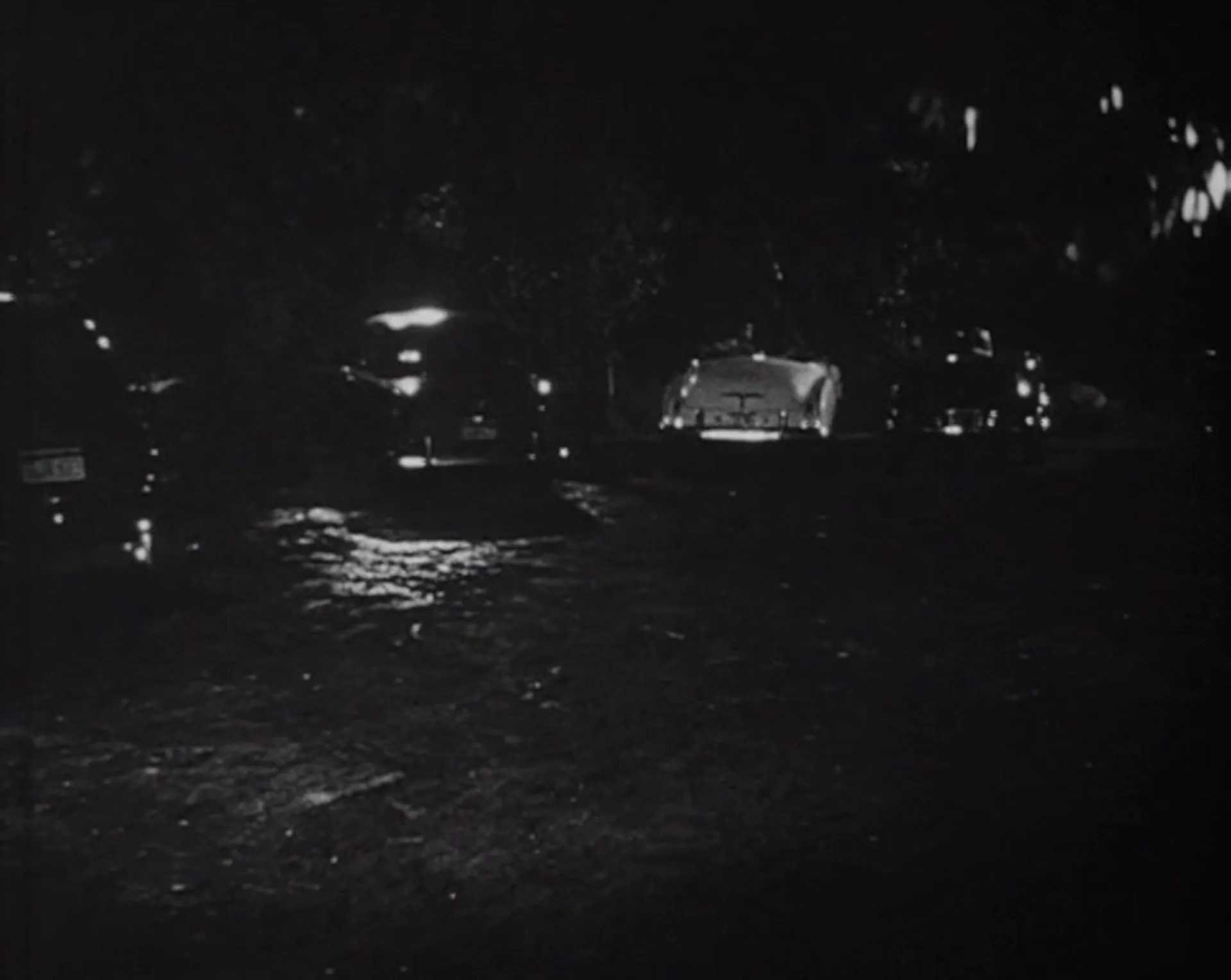 Invasion of the Saucer-Men scene still 1