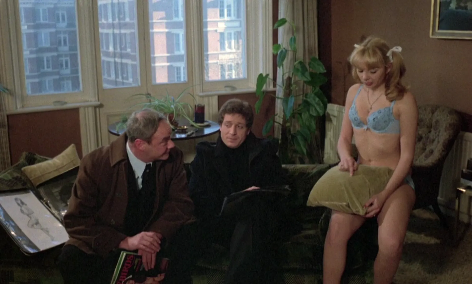 The Playbirds scene still 4