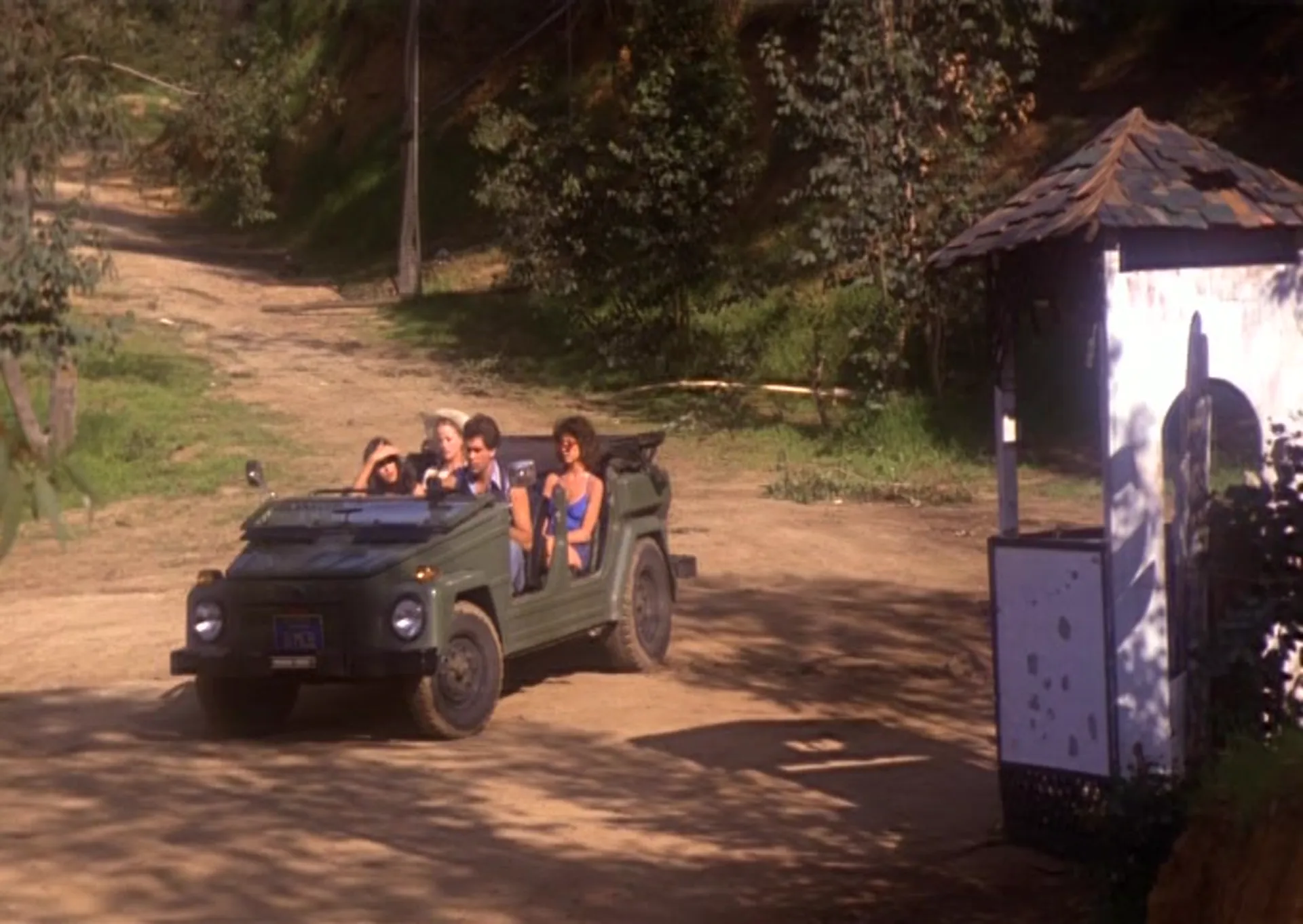 Tourist Trap scene still 1